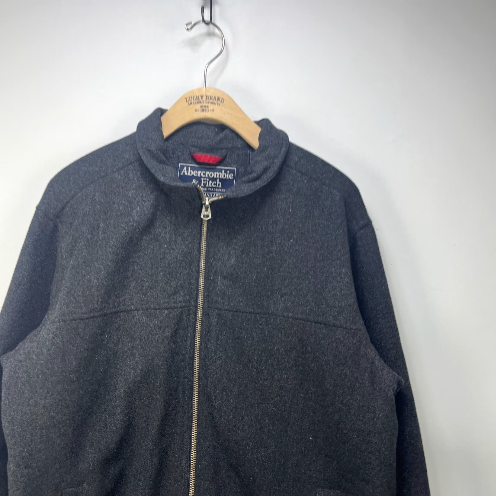 Abercrombie & Fitch VINTAGE Abercrombie & Fitch Men’s Gray Wool Blend Full Zip Jacket Coat L Large Gray Regular Wool Jacket Full Zip Pea Coat Western Casual Mens Size US L / EU 52-54 / 3 - 2 Thumbnail