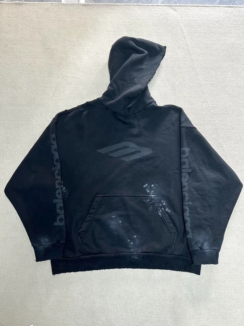 Balenciaga Balenciaga 24x3B ink-splashed old hoodie 2502-Nextarrow Size US L / EU 52-54 / 3 - 1 Thumbnail
