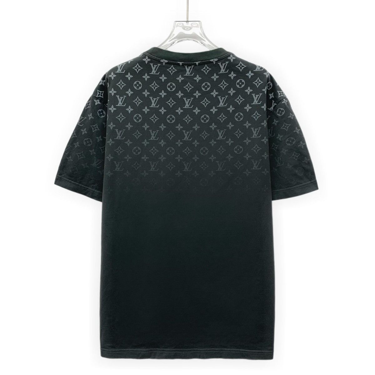 Louis Vuitton Louis Vuitton 24 Green Logo Cotton Short Sleeve T-Shirt Size US XL / EU 56 / 4 - 2 Thumbnail