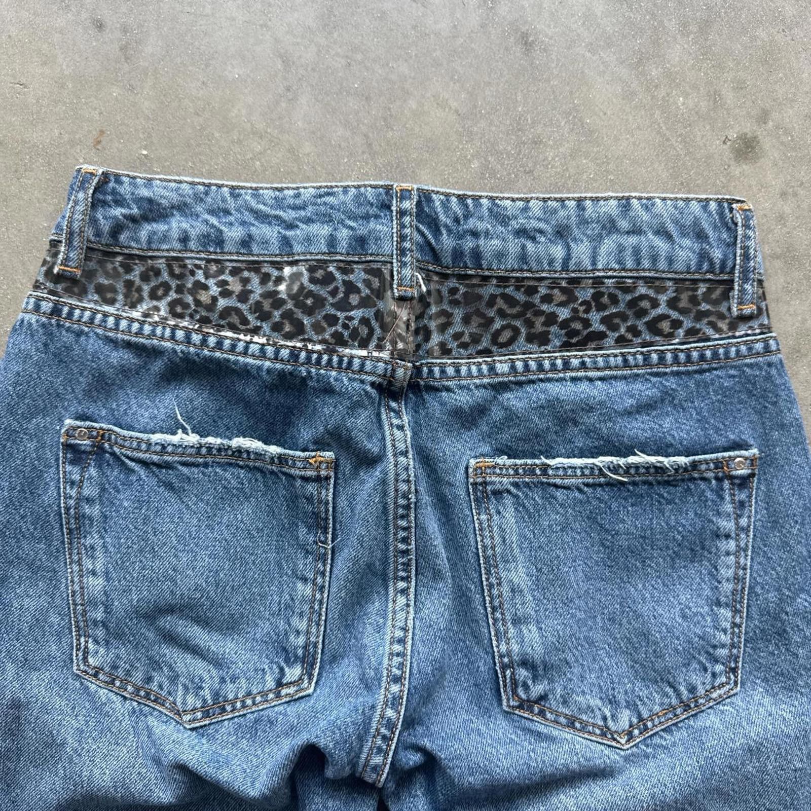 Zara Zara Cheetah Print High-Waisted Distressed Denim Jeans Size 25" / US 0 / IT 36 - 4 Thumbnail