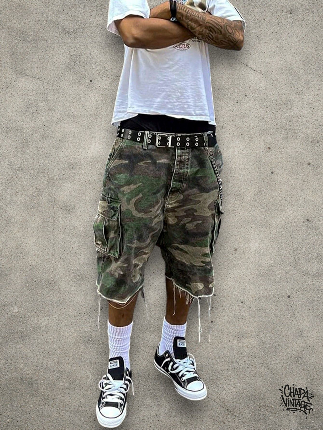 Vintage Ripped camo cargo shorts Size US 34 / EU 50 - 1 Thumbnail