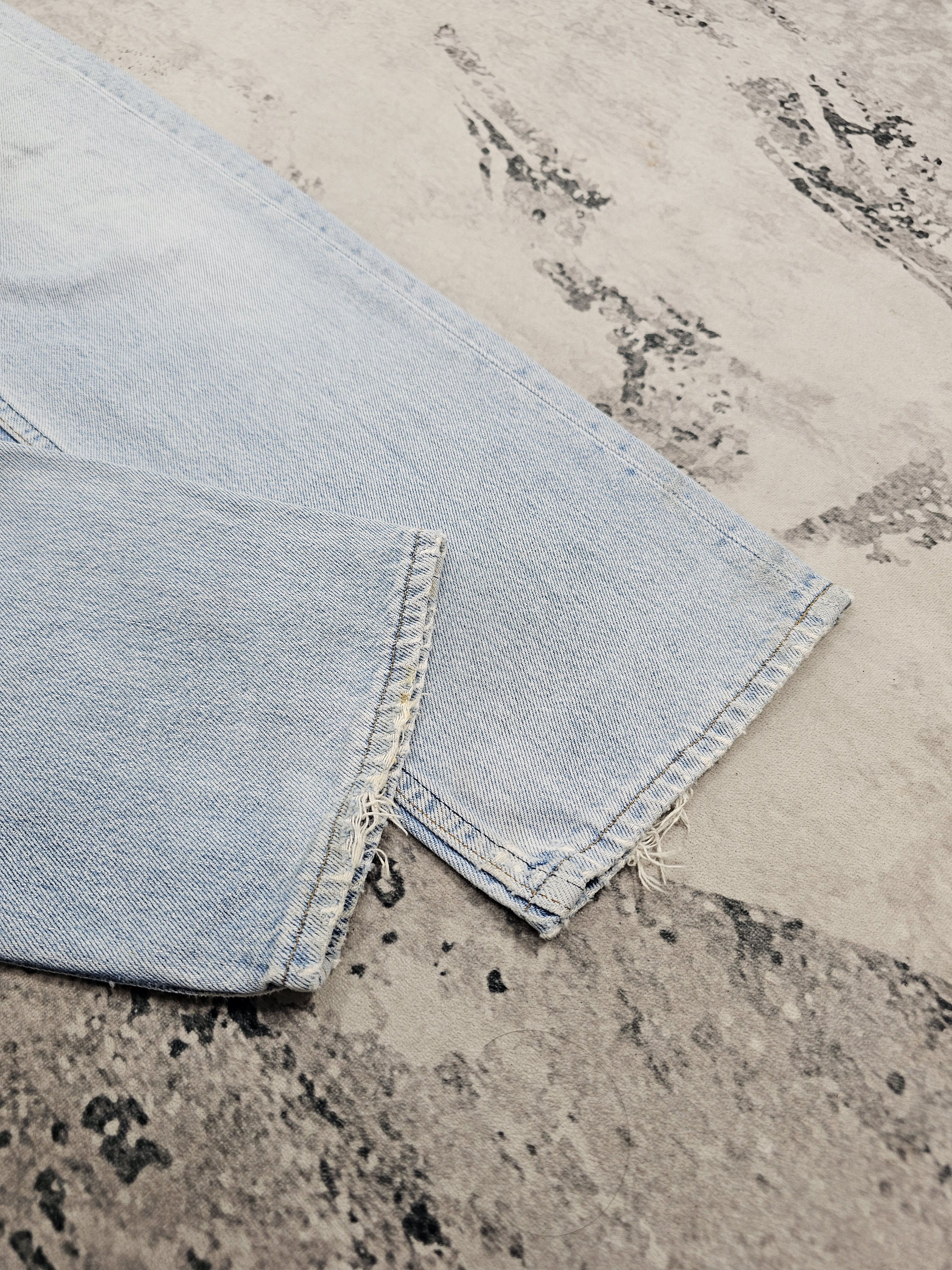 Levi's Vintage Clothing Vtg 90'S LEVIS 501 Light Blue Ripped Jeans Made In USA L0505 Size US 27 - 6 Thumbnail