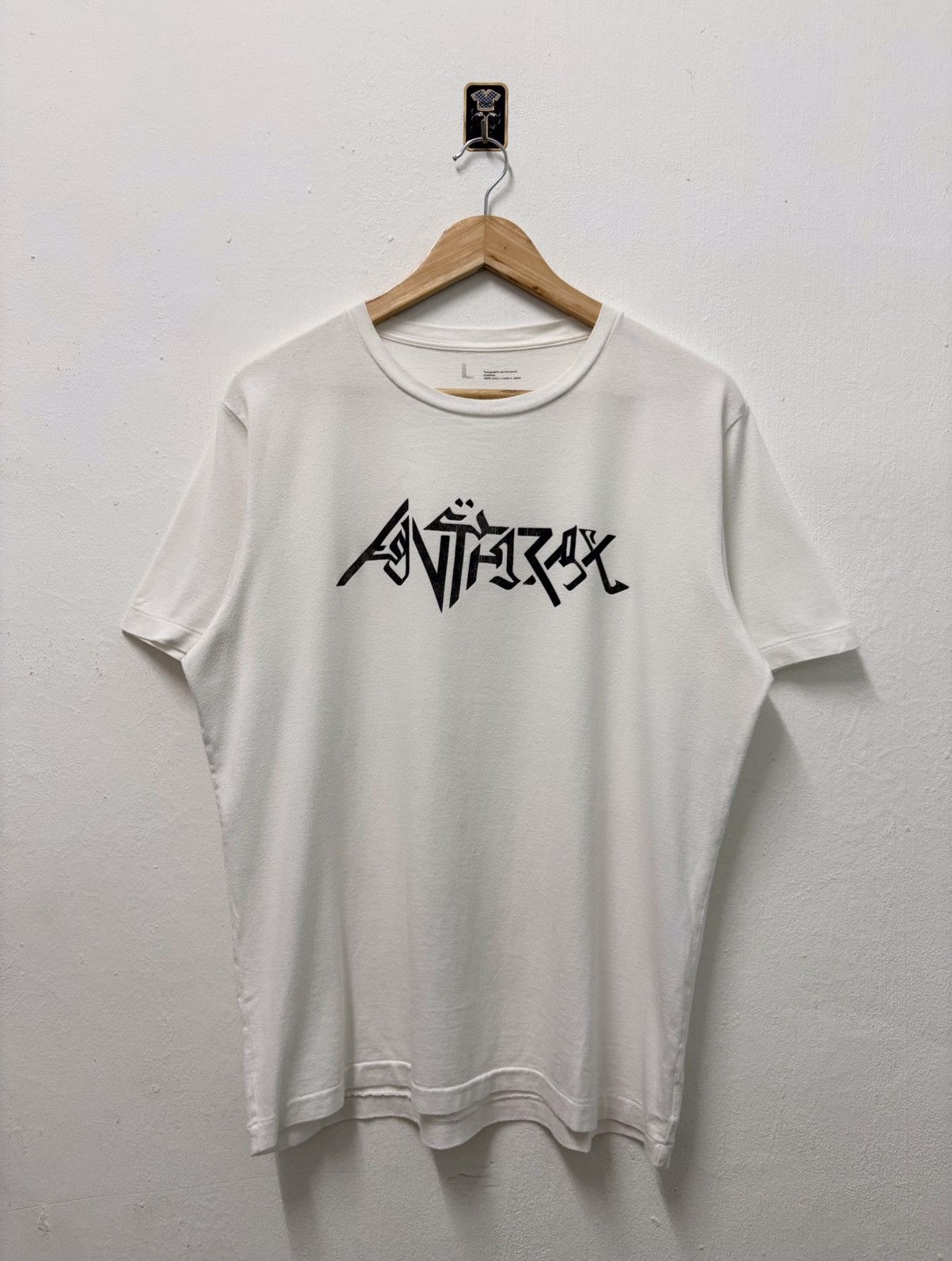 Beams Plus 2000's Beams Japan Typographic Arabic - Band Anthrax T-Shirt Size US L / EU 52-54 / 3 - 1 Thumbnail