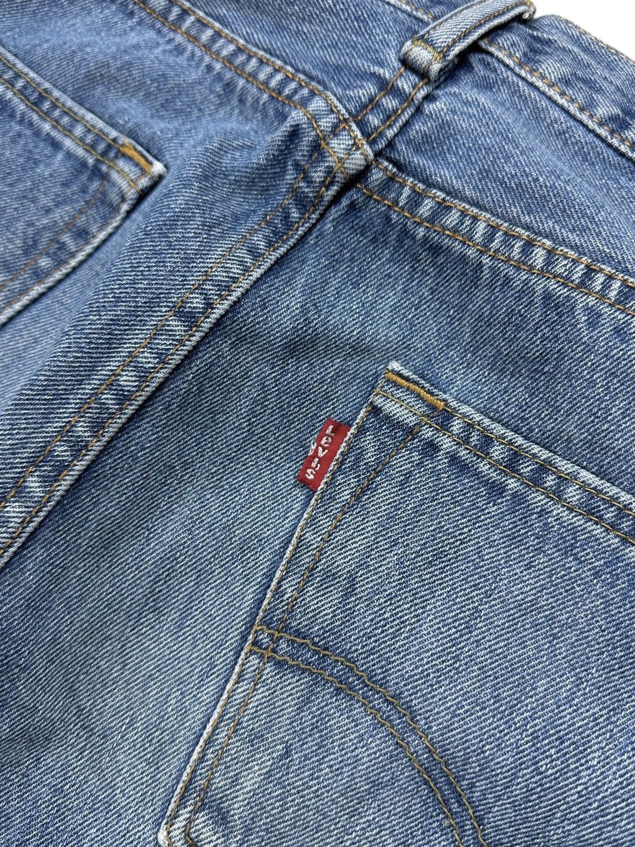Levi's Vintage Levis 501 Jeans Washed Blue Denim Men’s Size W32 L32 Size US 32 / EU 48 - 7 Thumbnail