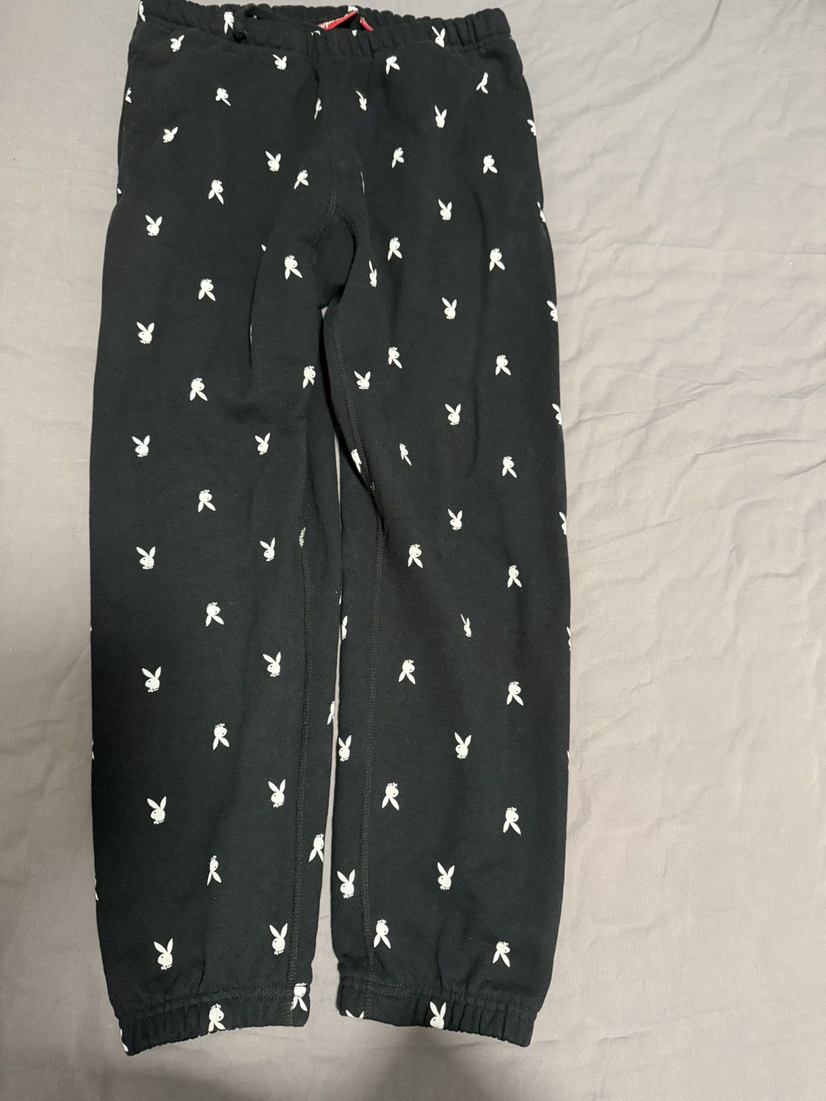 Playboy × Supreme Supreme 15fw playboy sweatpants jogger Size US 30 / EU 46 - 1 Thumbnail