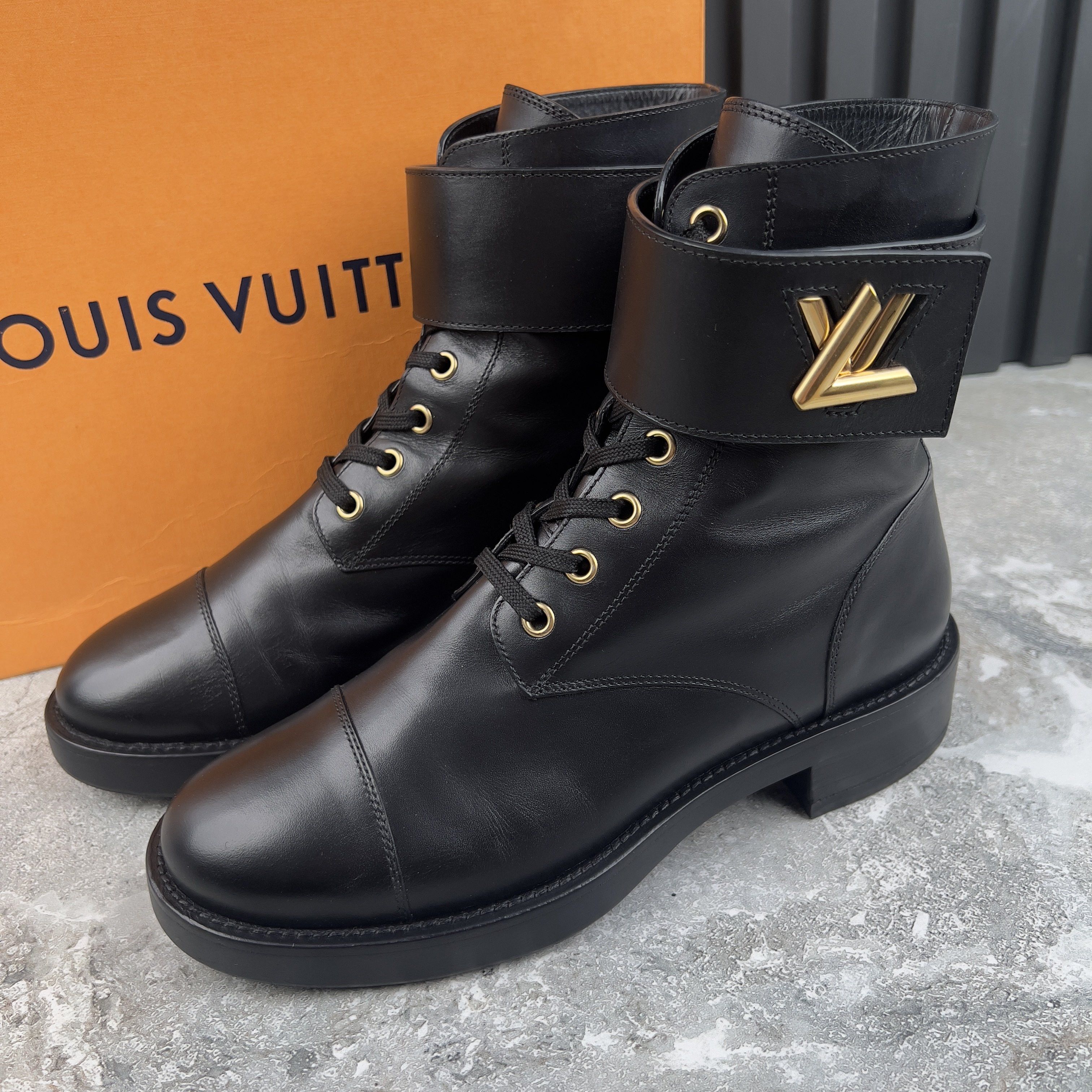 Louis Vuitton Wonderland Ranger Boots Lace Up Black Leather Size US 8 / IT 38 - 1 Thumbnail