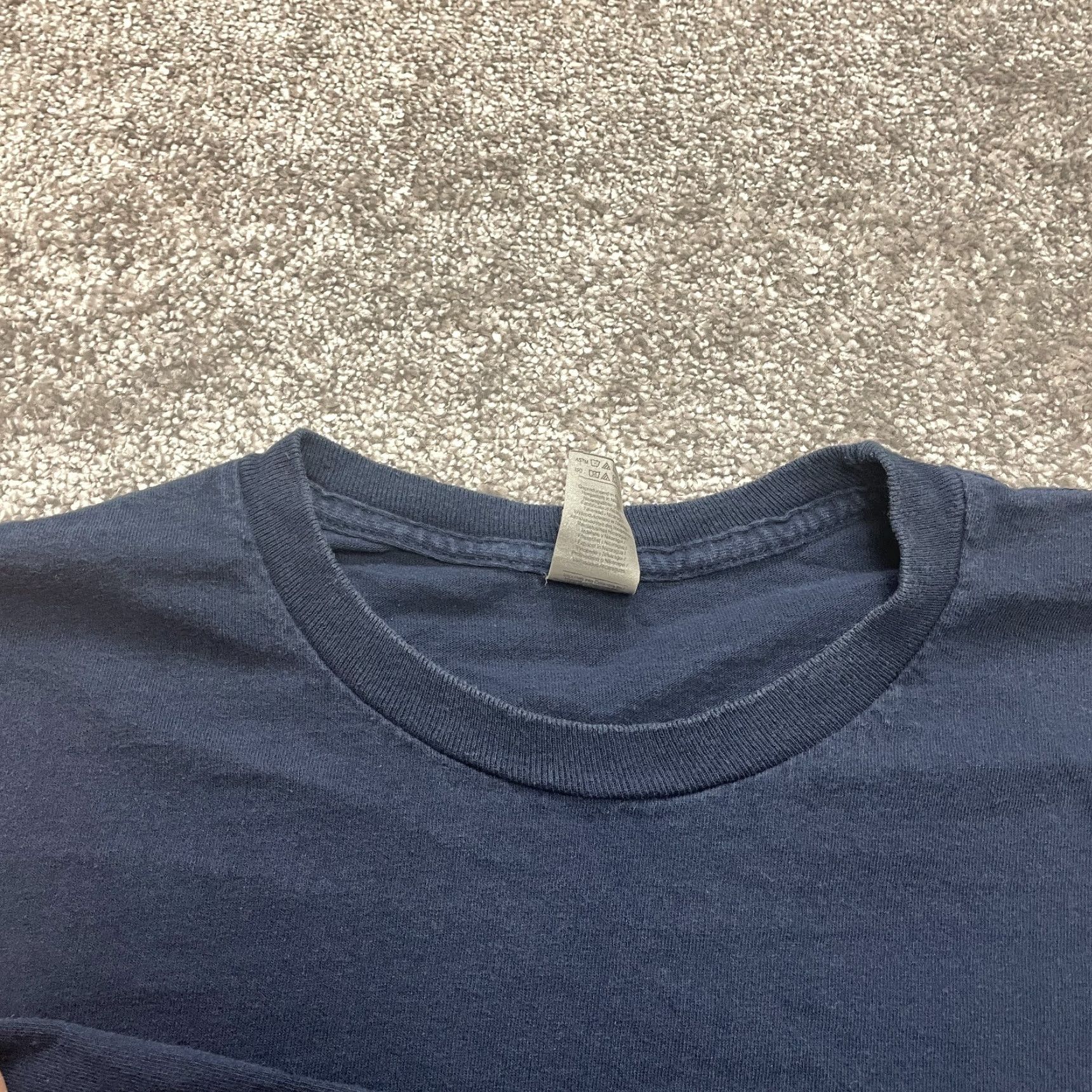 Gildan Gildan Shirt Mens L Ultra Cotton Blue Long Sleeve Crew Tee Shirt Adults Cotton Blend Solid Logo Regular Fit Nylon? Size US L / EU 52-54 / 3 - 2 Thumbnail