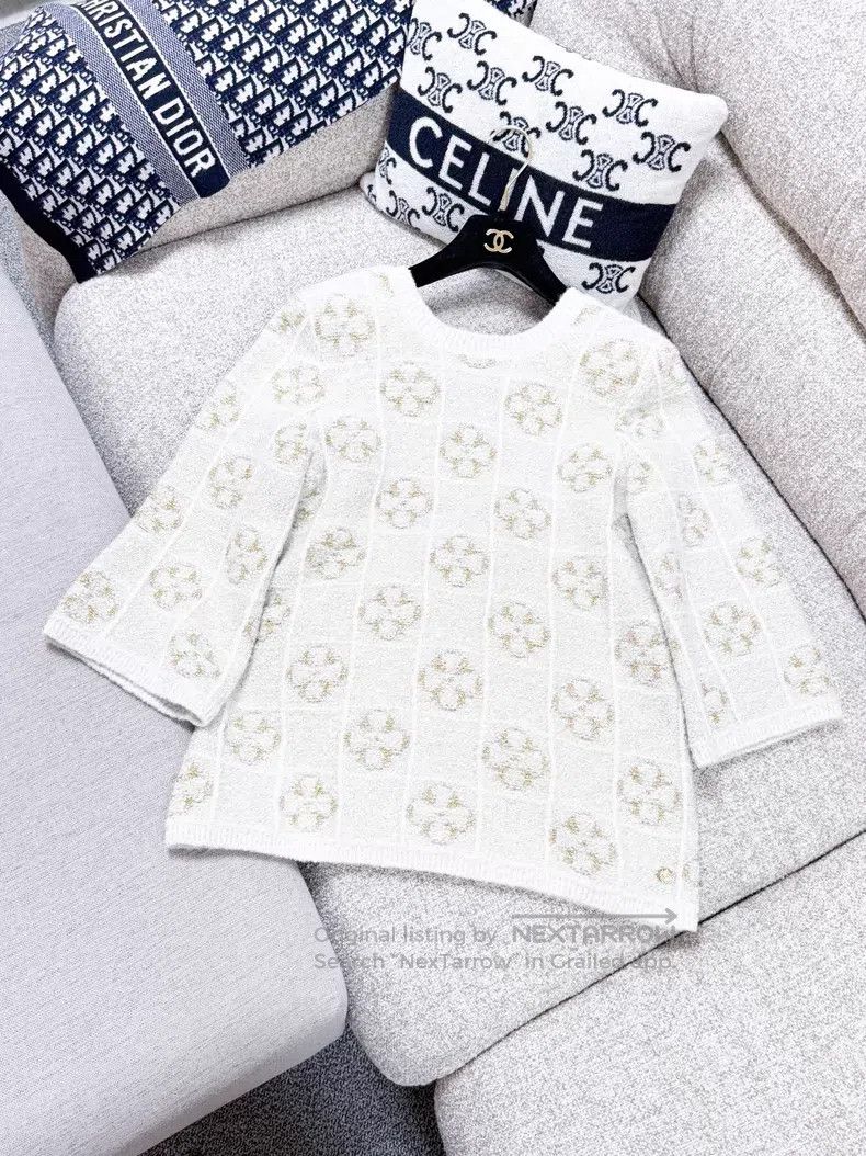 Chanel Chanel Golden camellia V-neck knitted sweater Size XS / US 0-2 / IT 36-38 - 3 Thumbnail