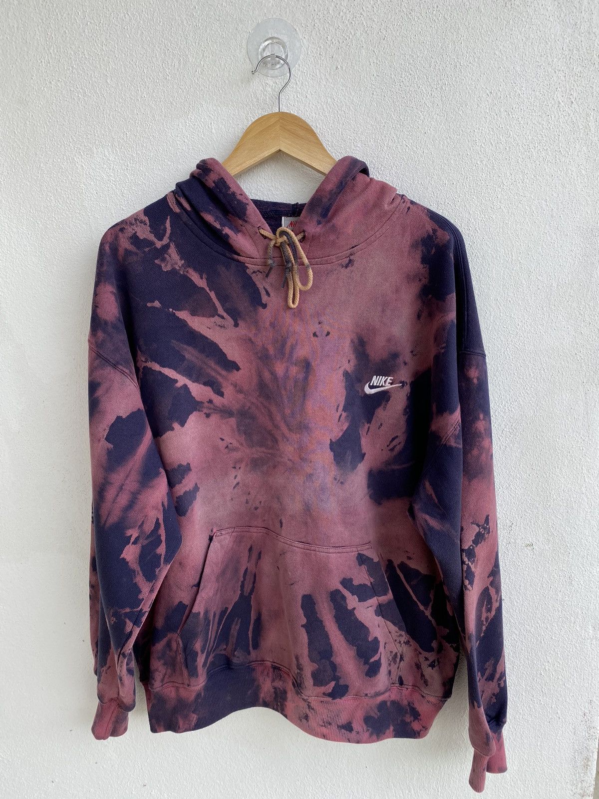 Nike × Vintage Vintage Nike big logo tie dye hoodie / sweatshirt Size US XL / EU 56 / 4 - 1 Thumbnail