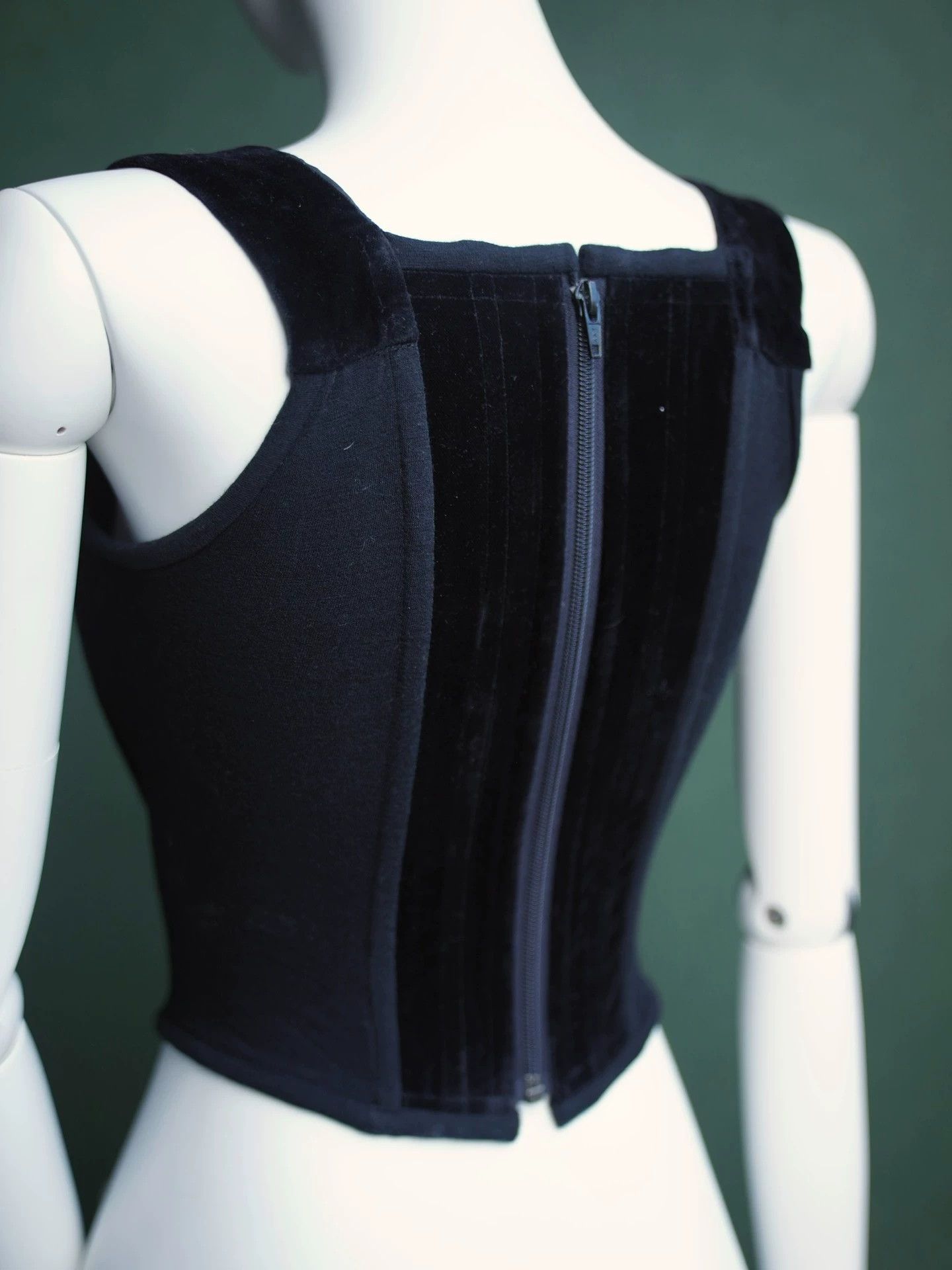 Vivienne Westwood Vivienne Westwood FW91 Corset Black Velvet Faye Wong S Size S / US 4 / IT 40 - 3 Thumbnail