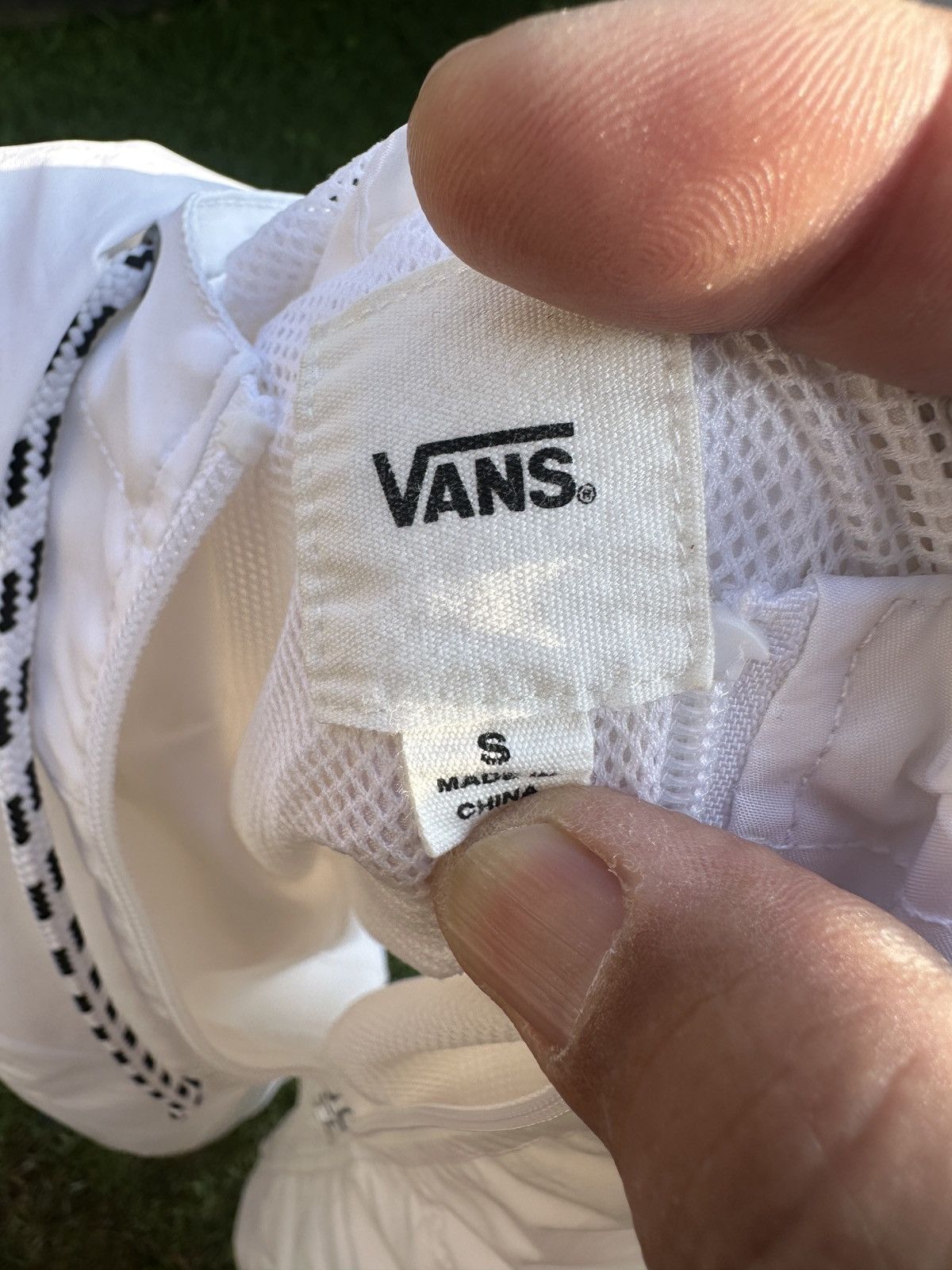 Vans Vans Women's S White Checkered Logo Windbreaker Hooded Size S / US 4 / IT 40 - 5 Thumbnail