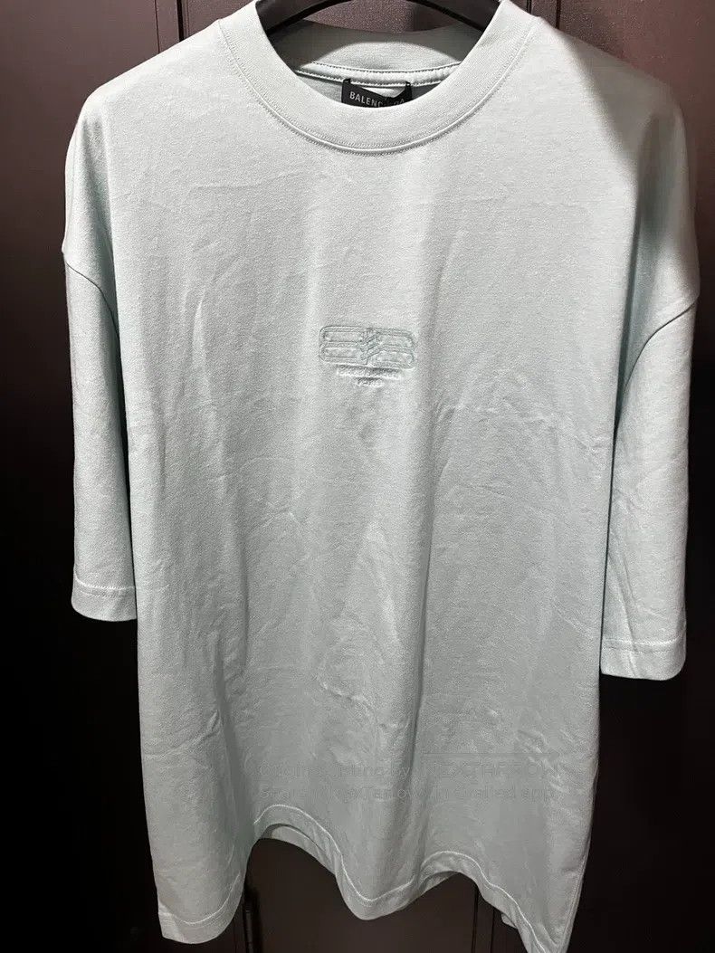 Balenciaga Balenciaga Solid Color Embroidered Logo Short Sleeve T-Shi Size US M / EU 48-50 / 2 - 1 Thumbnail