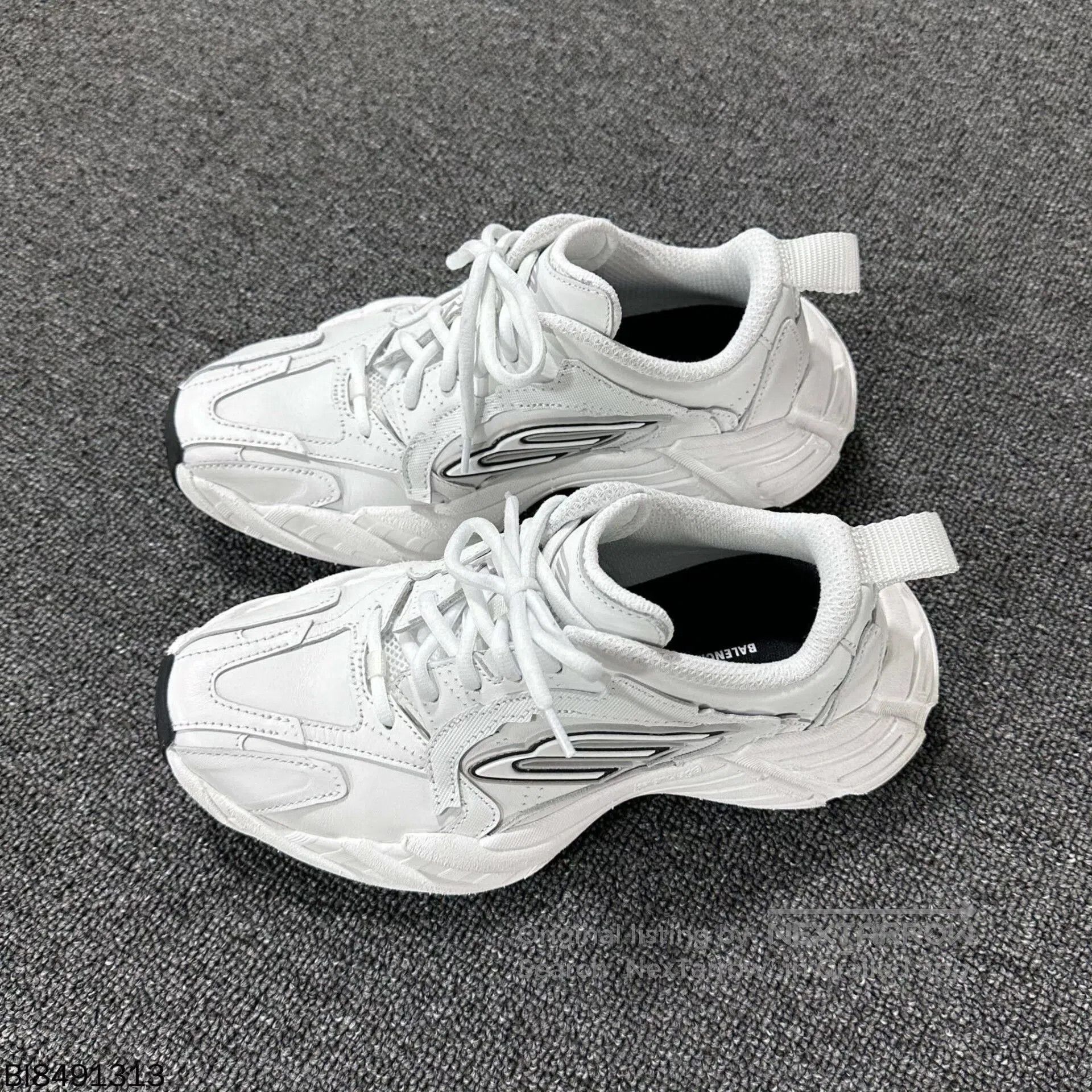 Balenciaga new white Monday sneakers by Balenciaga. Size US 5 / EU 37 - 6 Thumbnail