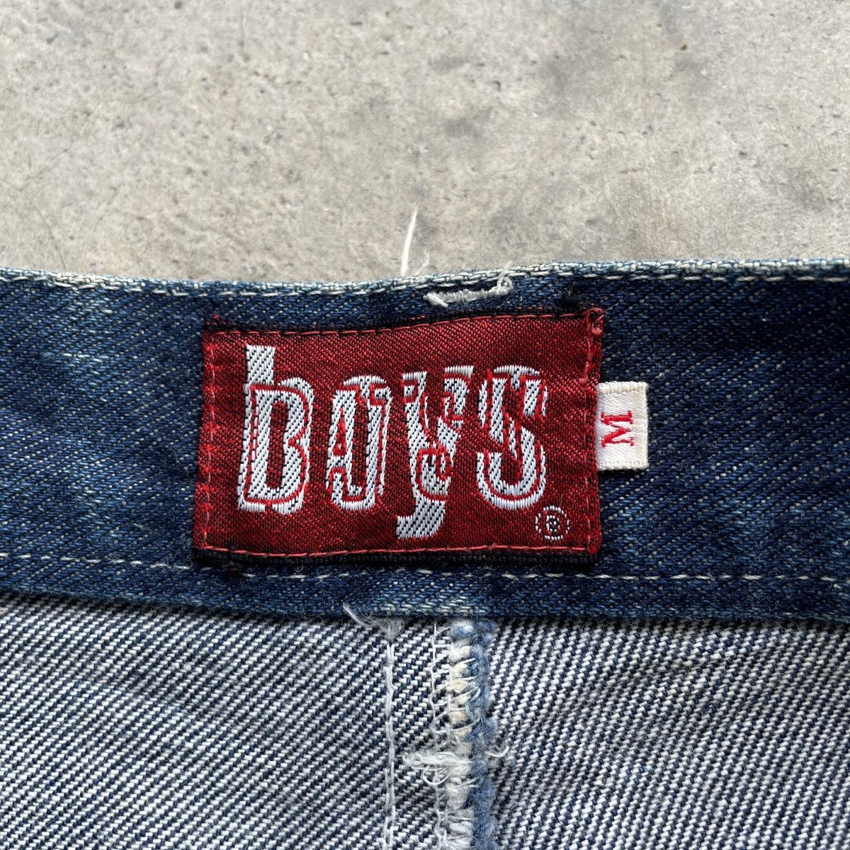 Japanese Brand RARE🔥 Vintage BONDAGE Japanese Faded PUNK Denim Jeans Pants Size US 28 / EU 44 - 7 Thumbnail