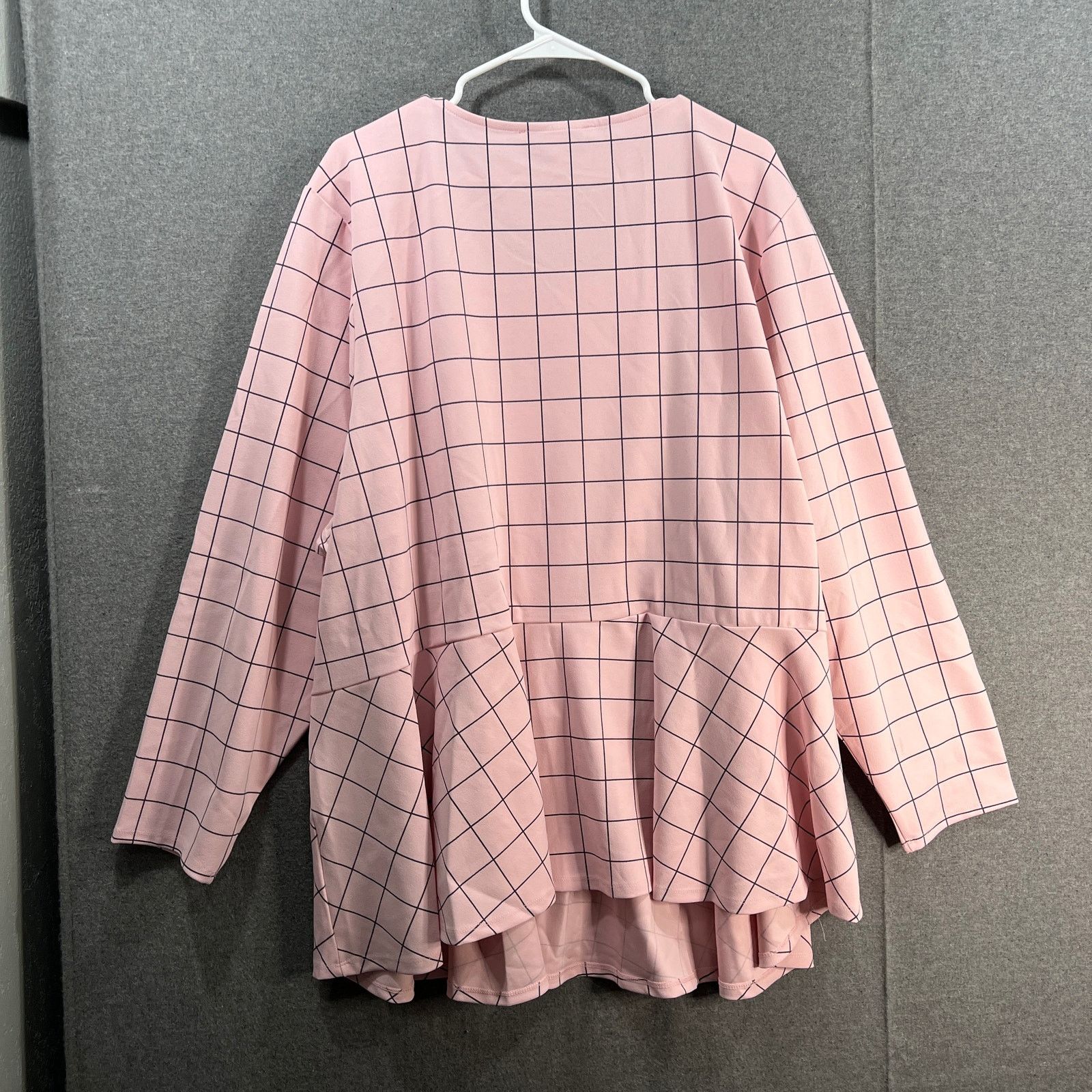 Other Girl With Curves Womens Top Shirt Ladies Pink Color Size 5X Size 4XL / US 24-26 - 2 Thumbnail