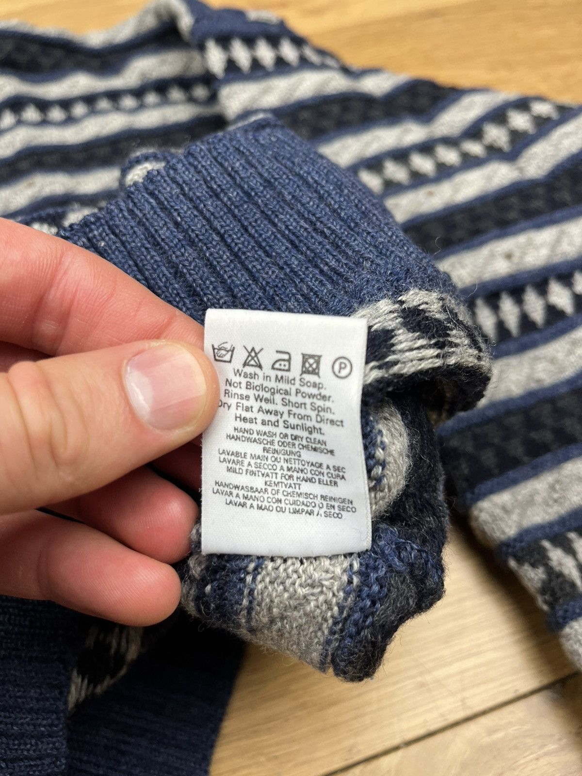 Burberry Burberrys London Knit Sweater Wool Knit Made in England Size US XL / EU 56 / 4 - 7 Thumbnail