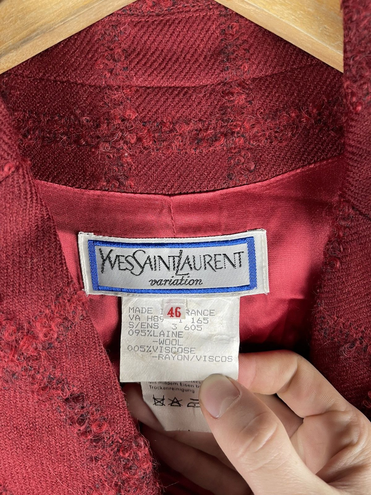 Yves Saint Laurent Yves Saint Laurent Variation 80s Wool Skirt Suit Burgundy Size XL / US 12-14 / IT 48-50 - 17 Thumbnail