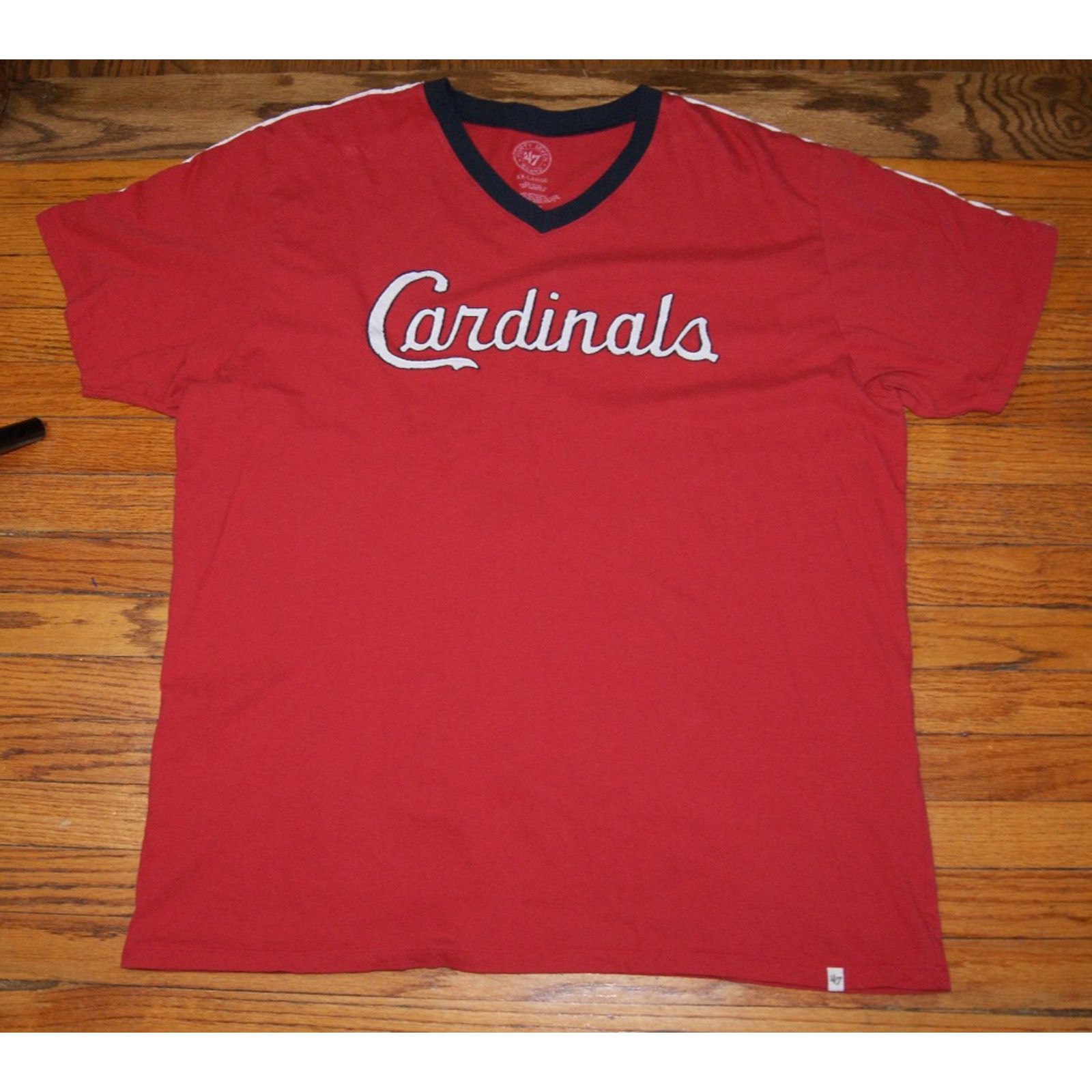 47 Brand St Louis Cardinals Mens 2XL Vneck Ringer TShirt Retro Script Size US XXL / EU 58 / 5 - 1 Thumbnail