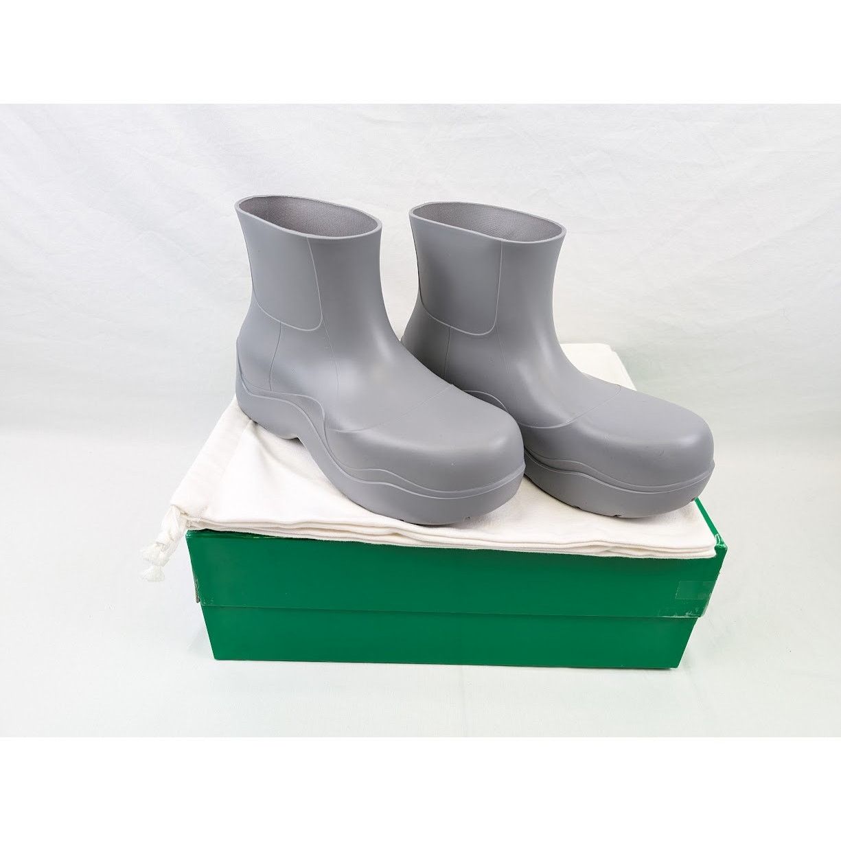 Bottega Veneta o1rshd1 Rubber Matt Puddle Boots in Vapor Size US 11 / EU 44 - 20 Thumbnail