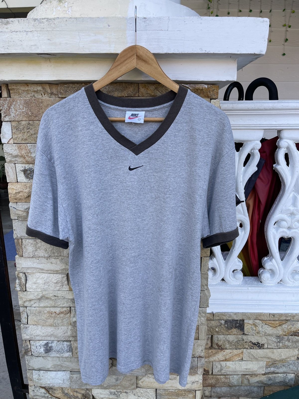 Last Drop🔥Rare🔥Vtg NIKE CENTER LOGO V Neck Ringer T Shirt