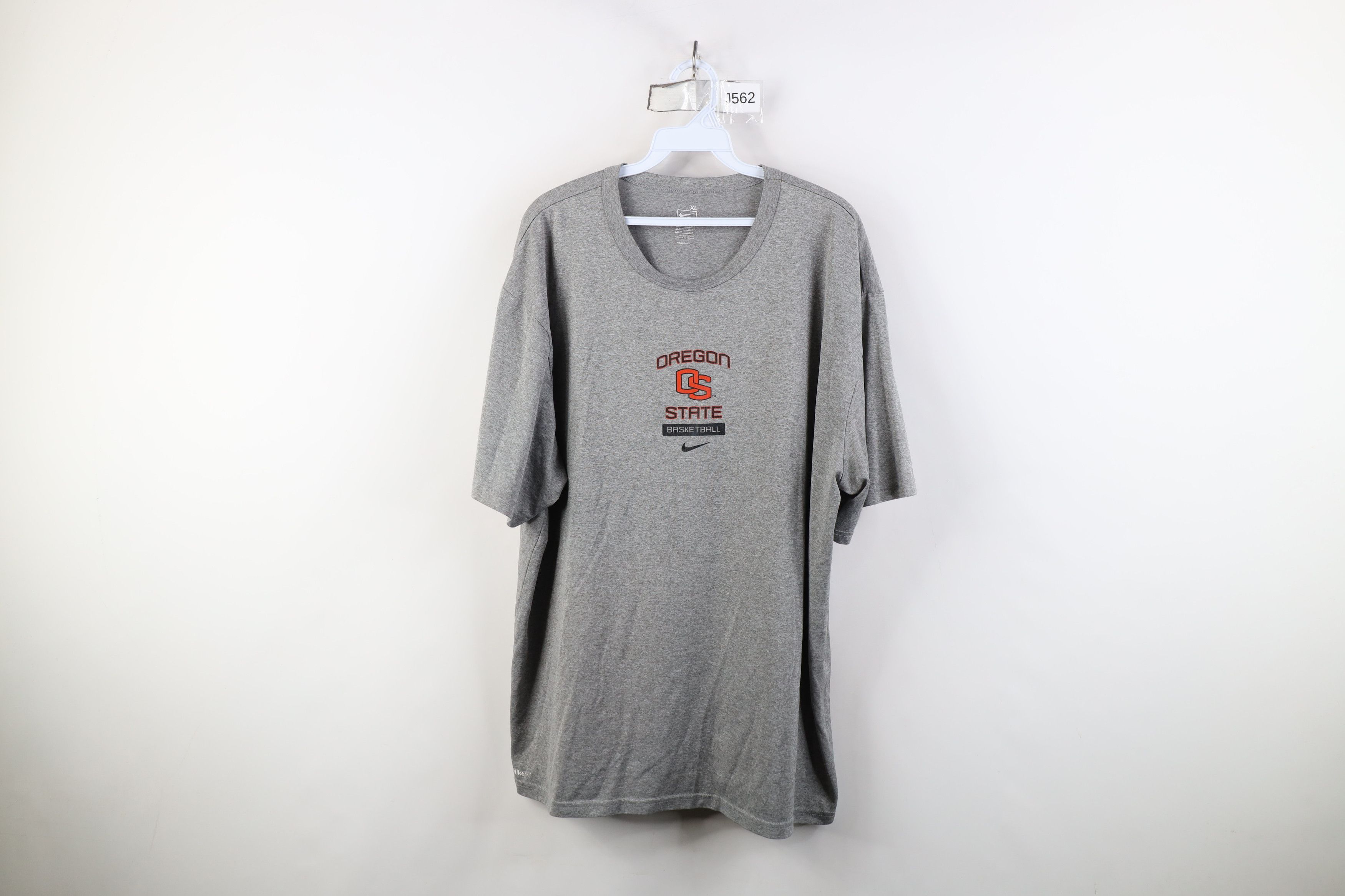 Nike Nike Issued Oregon State University Basketball T-Shirt Gray Size US XL / EU 56 / 4 - 1 Thumbnail