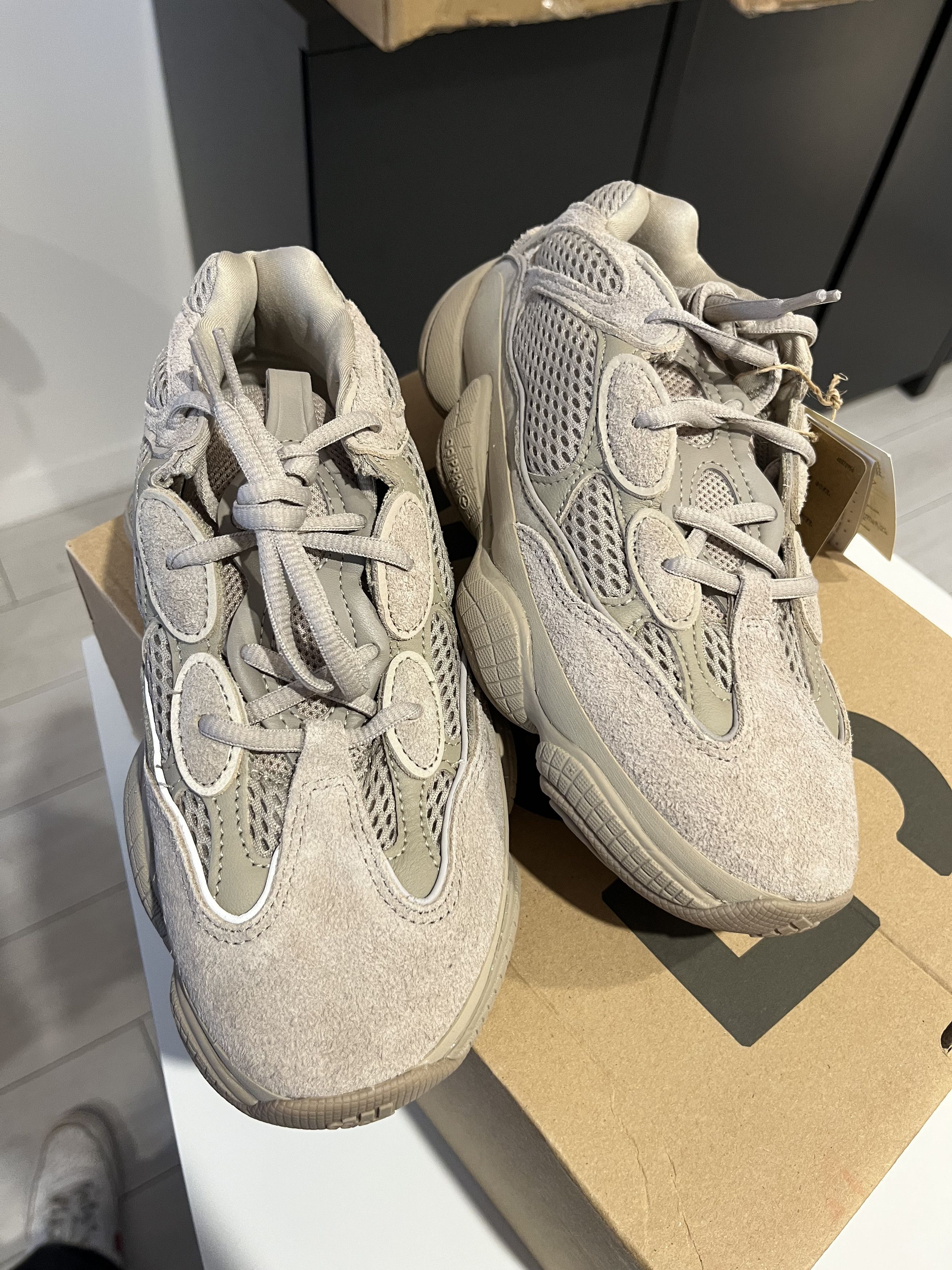 Adidas Yeezy 500 Size US 6 / EU 39 - 4 Thumbnail