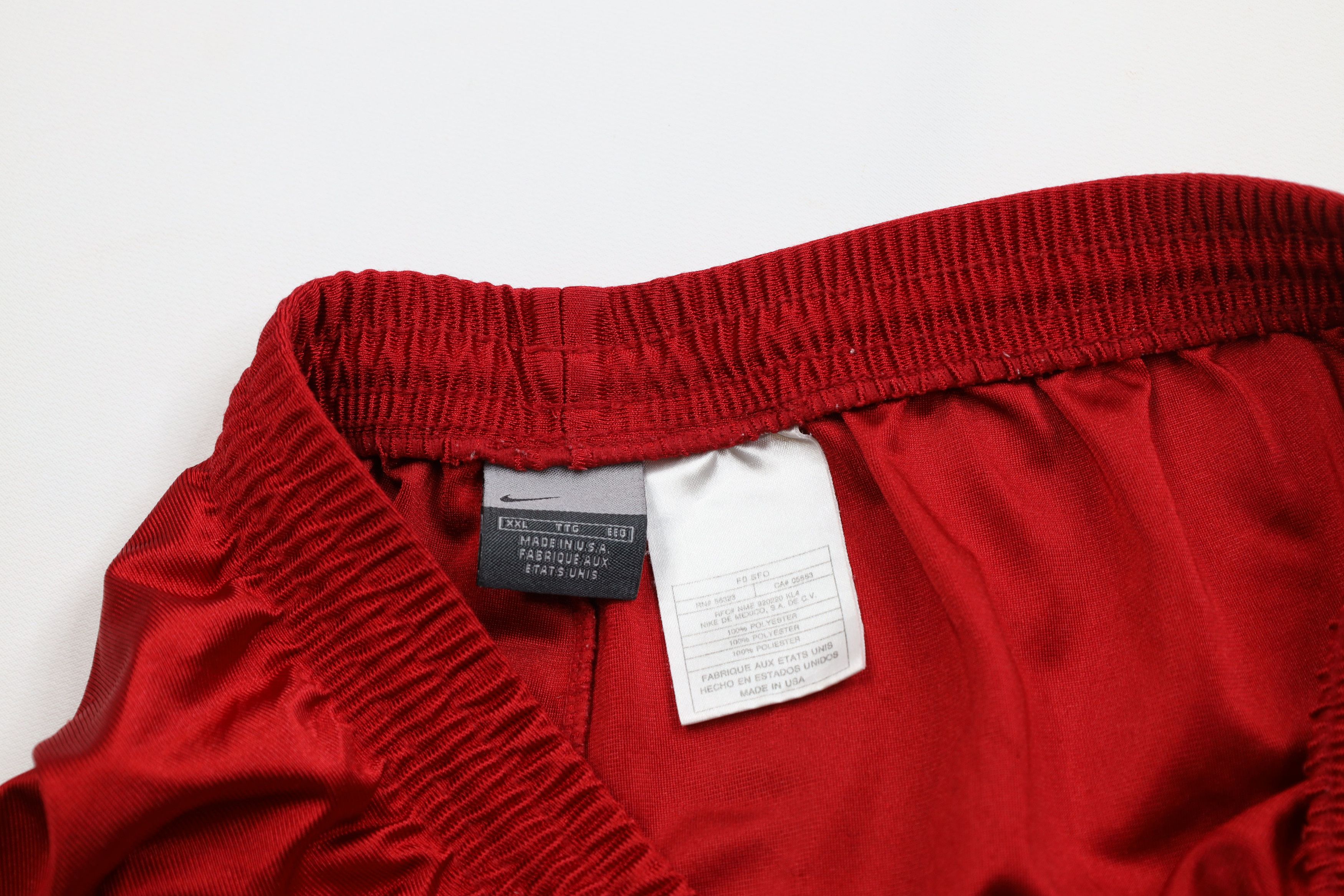 Nike Vintage 90s Y2K Nike Mini Swoosh Silky Basketball Shorts USA Size US 38 / EU 54 - 7 Thumbnail