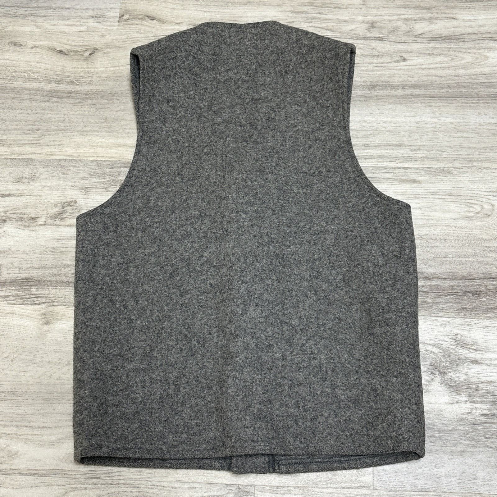 Filson Vintage CC Filson Mackinaw Vest Mens 36 Gray Virgin Wool USA Size US S / EU 44-46 / 1 - 6 Thumbnail