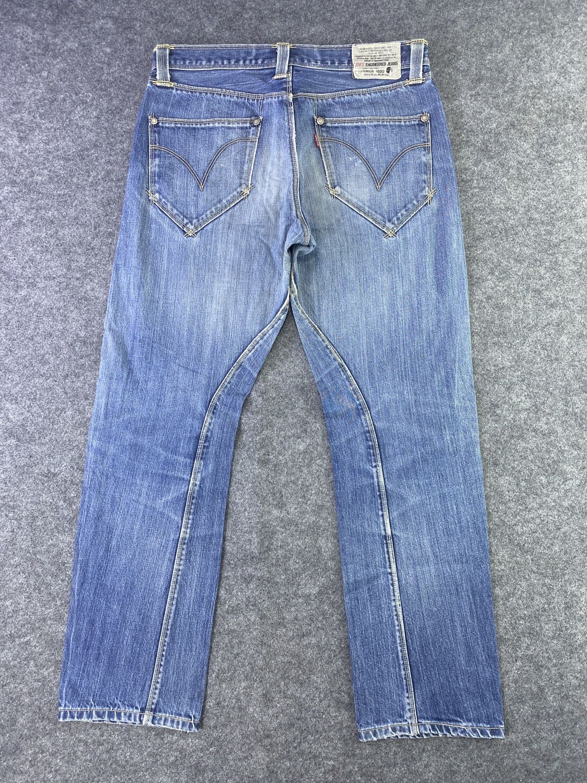 Levi's Vintage Levi's Engineered Jeans Distress Blue Wash - J916 Size US 33 - 3 Thumbnail