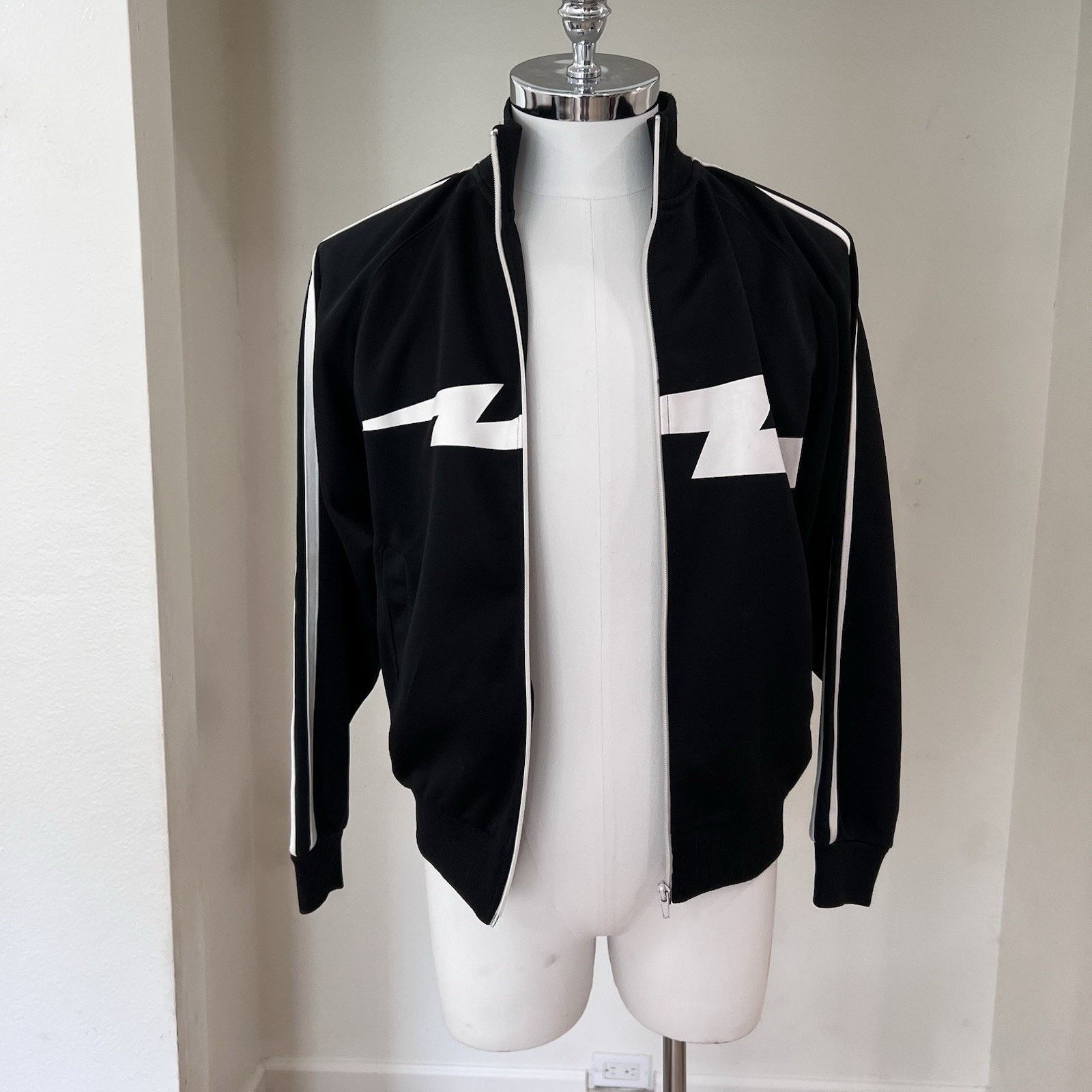 Other XS Family Guy Stewie Track Jacket Lighting Bolt Size US XS / EU 42 / 0 - 3 Thumbnail
