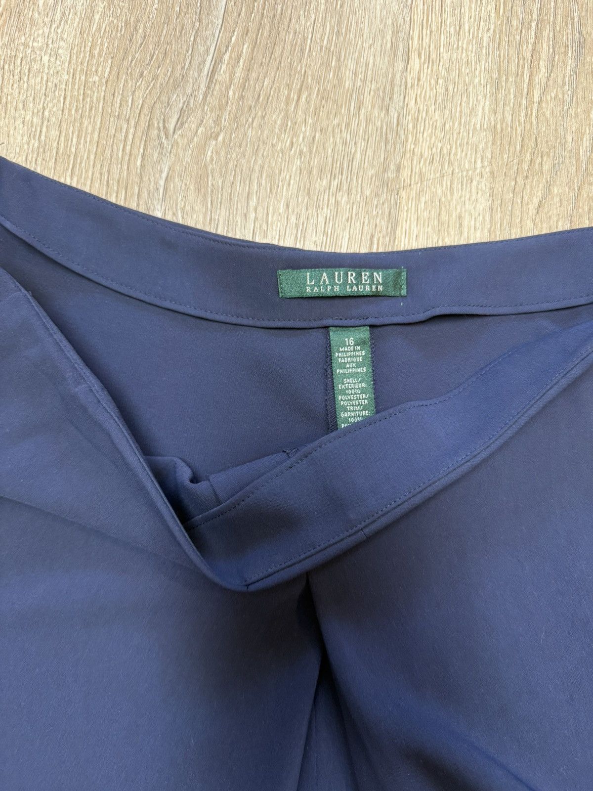 Lauren Ralph Lauren Navy Trouser Shorts Lauren Ralph Lauren Size 38" / US 16 / IT 52 - 2 Thumbnail