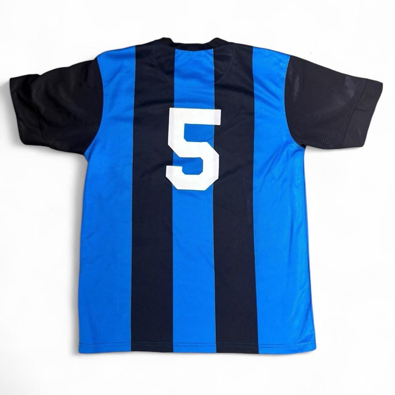 Vintage Inter Milan kit Size US M / EU 48-50 / 2 - 2 Thumbnail