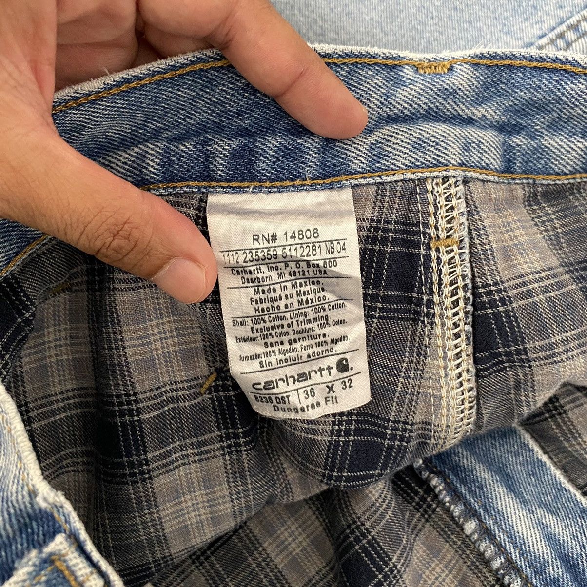 Carhartt VTG Carhartt Blanket Lined Faded Blue Carpenter Denim Jeans Size US 35 - 24 Thumbnail
