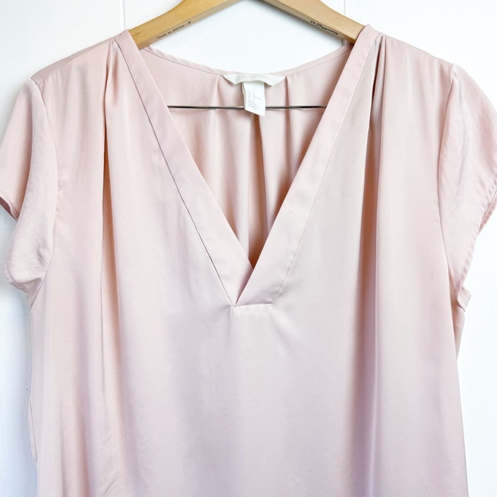 H&M H&M Blush Popover Vee Neck Blouse Women’s Size Medium Size M / US 6-8 / IT 42-44 - 2 Thumbnail