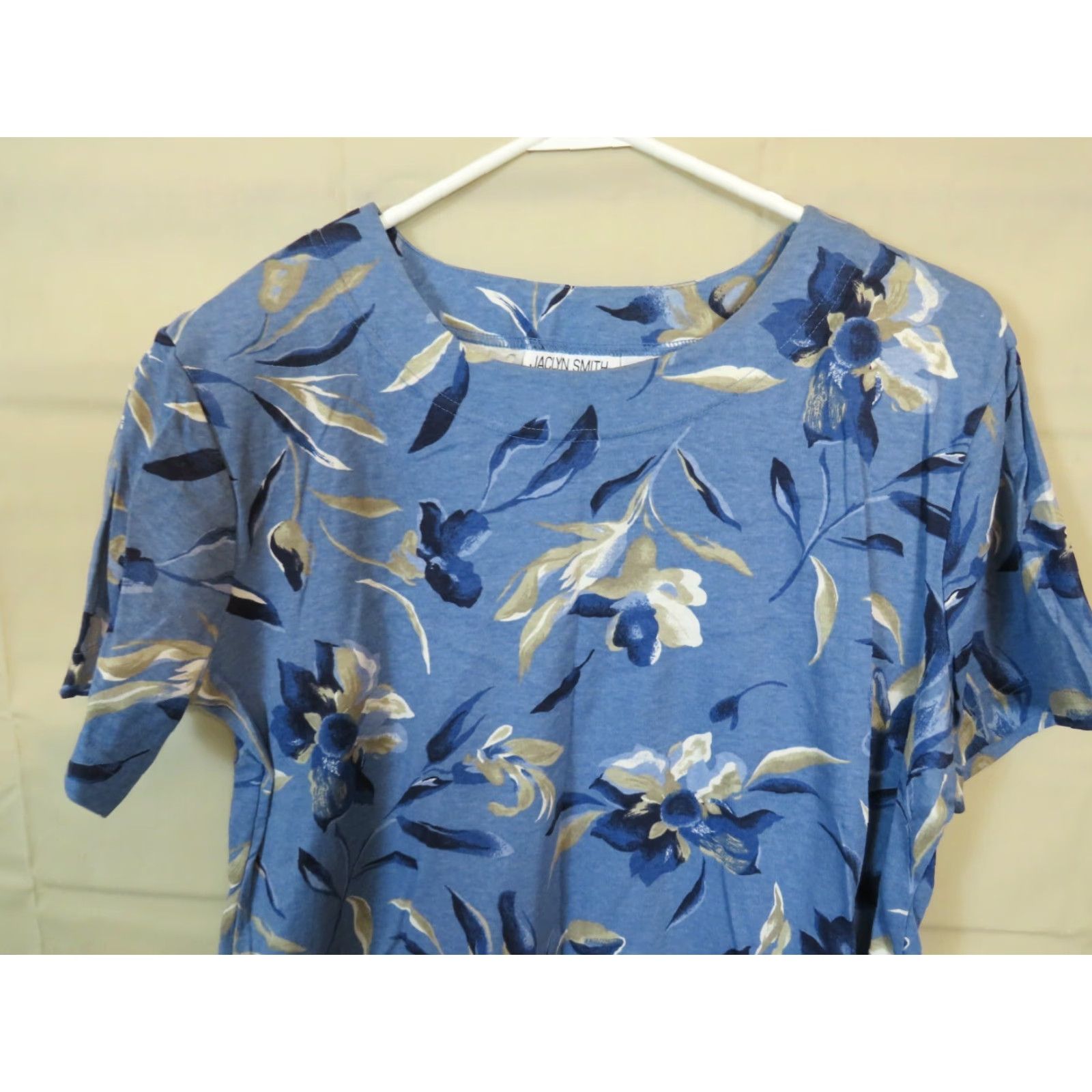 Vintage VINTAGE Jaclyn Smith Shirt Blue Floral M Adult? Size M / US 6-8 / IT 42-44 - 2 Thumbnail