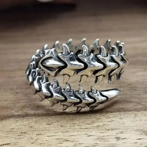 Jewelry × Vintage Spine Ring Skeleton Bones Goth Punk Rock Jewelry Chrome Size ONE SIZE - 3 Thumbnail