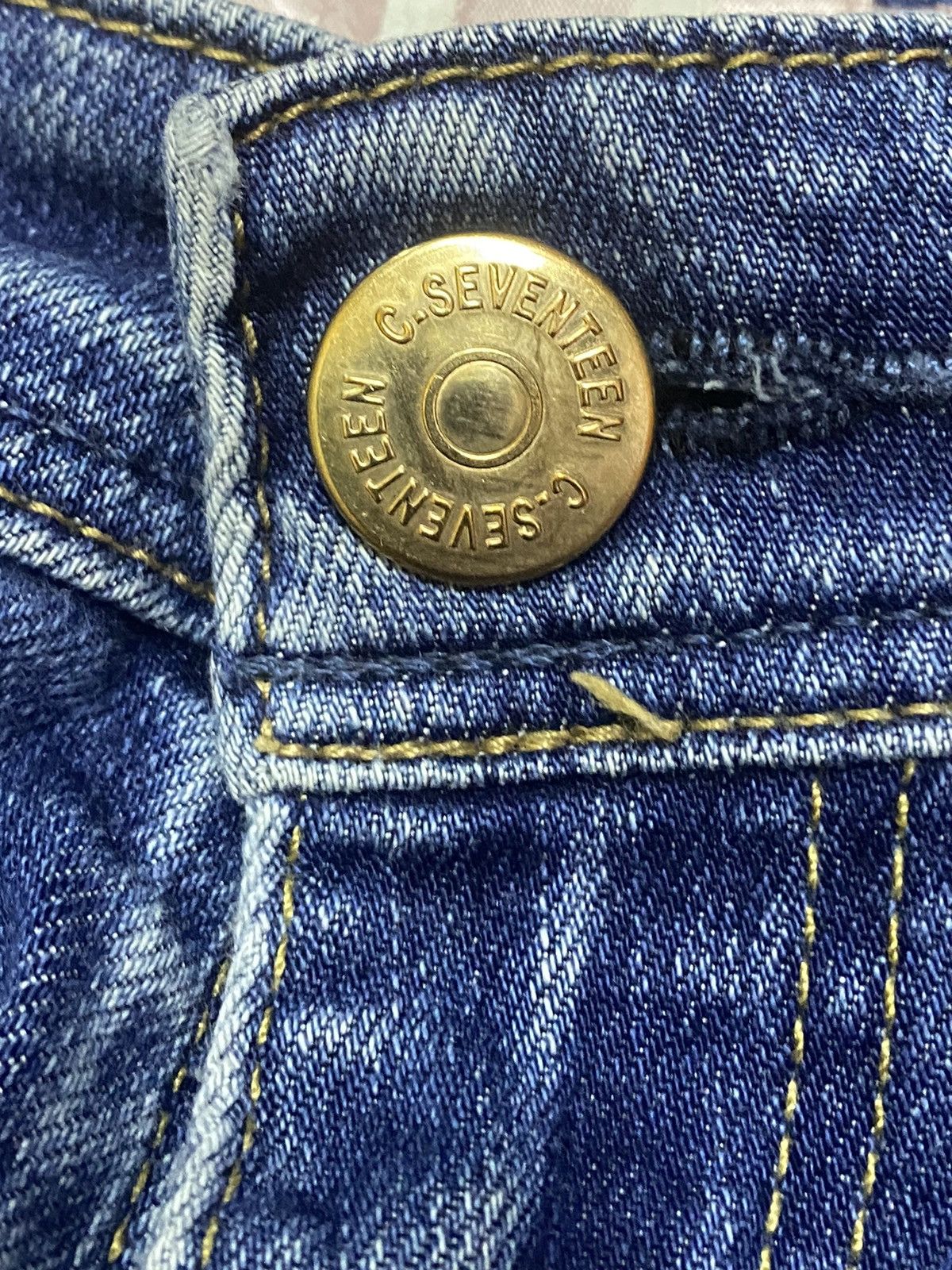 Japanese Brand Vintage C17 Gold Button Blue Faded Wash Flare Jeans Size US 27 - 13 Thumbnail