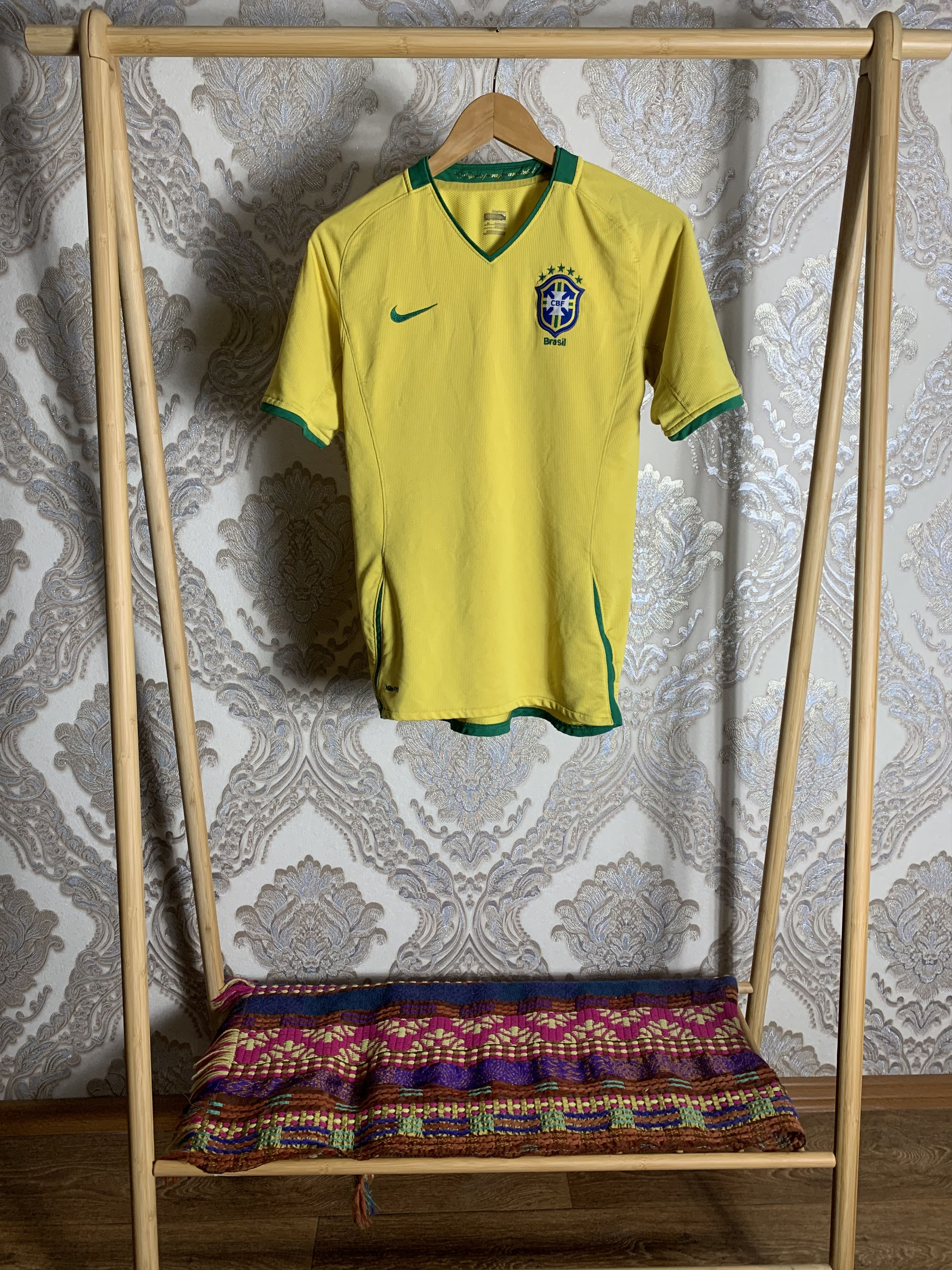 Nike VINTAGE NIKE BRAZIL RETRO SOCCER JERSEY BLOKE Y2K 90s Size US S / EU 44-46 / 1 - 1 Thumbnail
