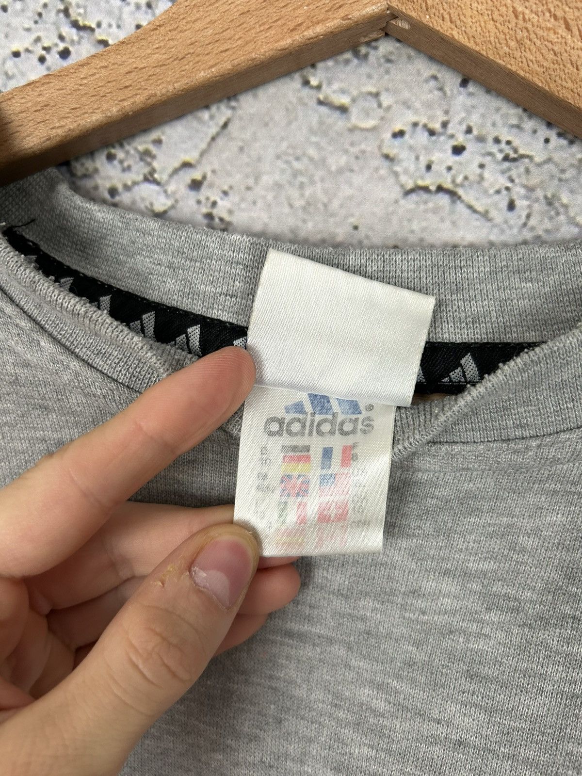 Adidas Vintage Adidas 90s Boxy Crewneck Streetwear Hype Skate Rare Size US XL / EU 56 / 4 - 5 Thumbnail