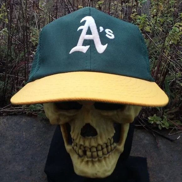 MLB × Vintage Vintage Annco Oakland Athletics Snap Back Trucker Hat Size ONE SIZE - 1 Thumbnail