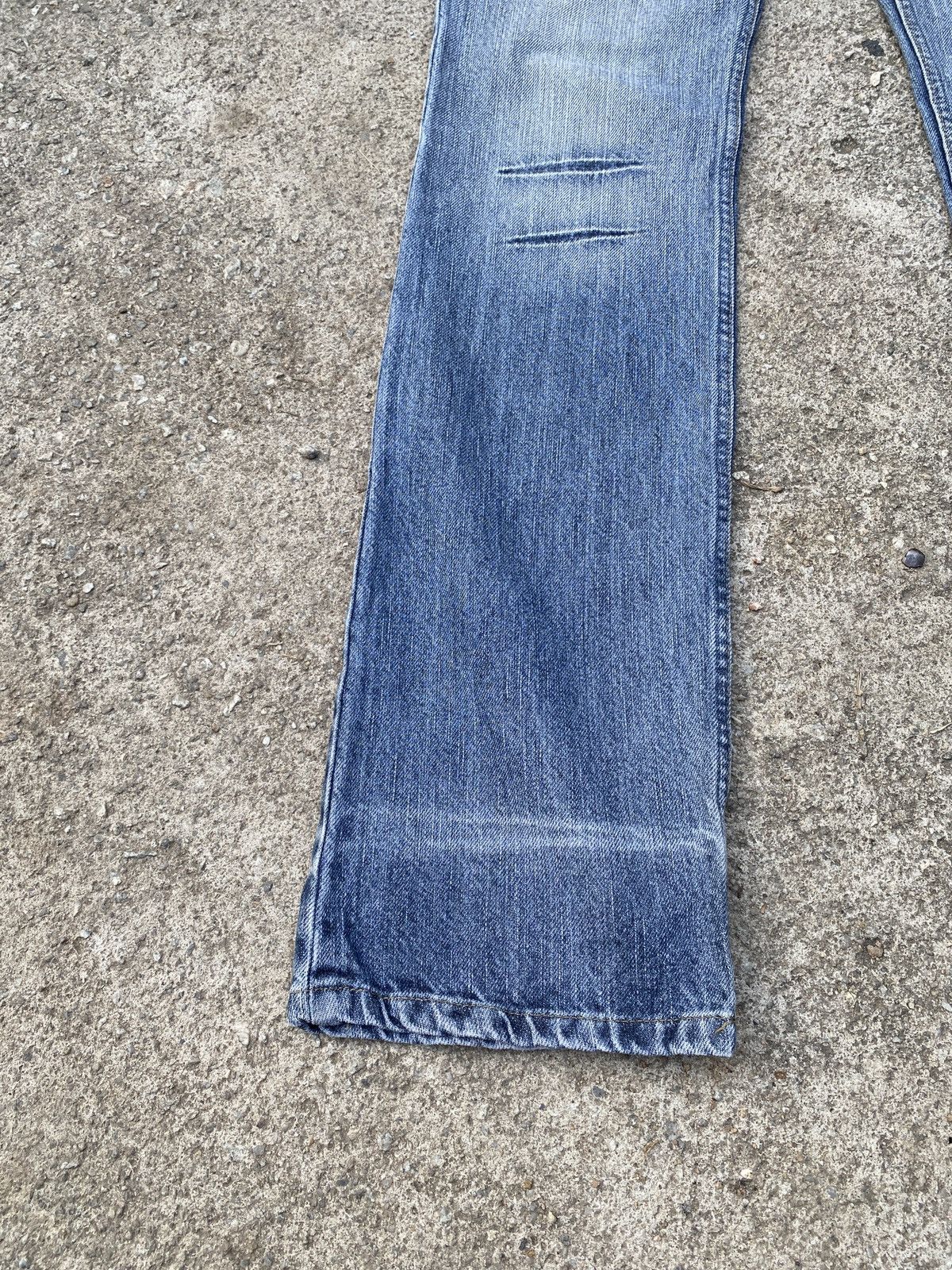 Diesel Vintage 90’s Diesel Industry Open Logo Back Pocket Jeans Size US 30 / EU 46 - 5 Thumbnail