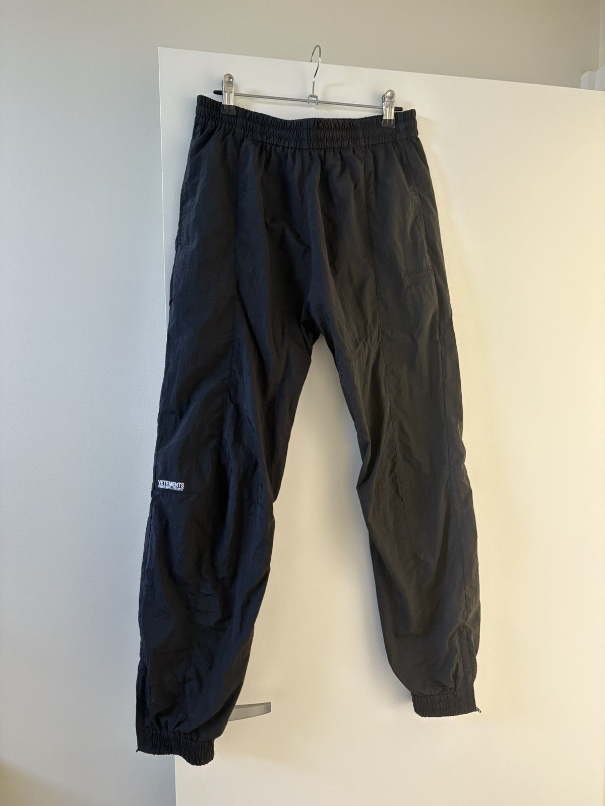 Vetements Vetements x Reebok SS17 show nylon pants | Grailed
