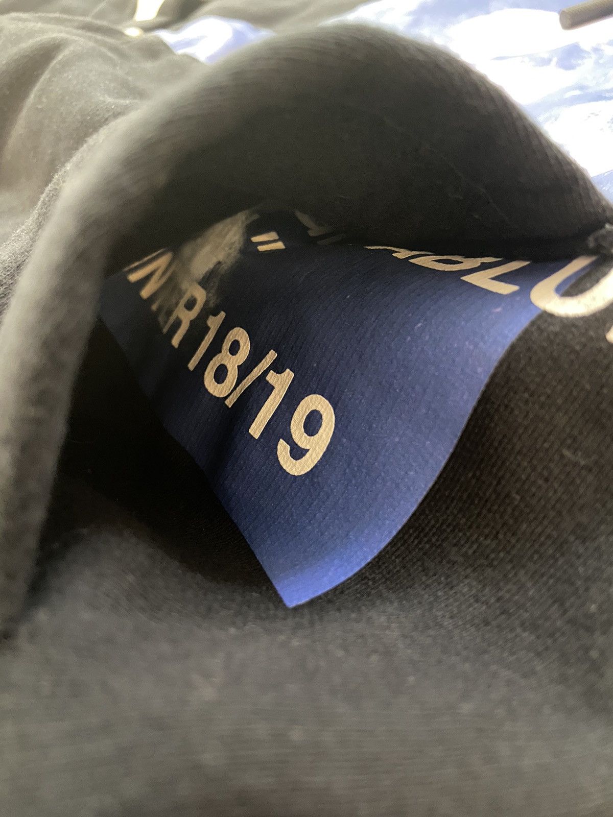 Off-White Off-White Business Casual Bernini FW2019 Black Hoodie Size US S / EU 44-46 / 1 - 5 Thumbnail