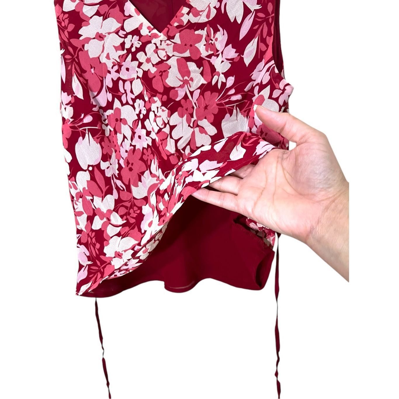 Ann Taylor Ann Taylor Petites Y2K 100% Silk Sleeveless Top Size 10P Size L / US 10 / IT 46 - 3 Thumbnail