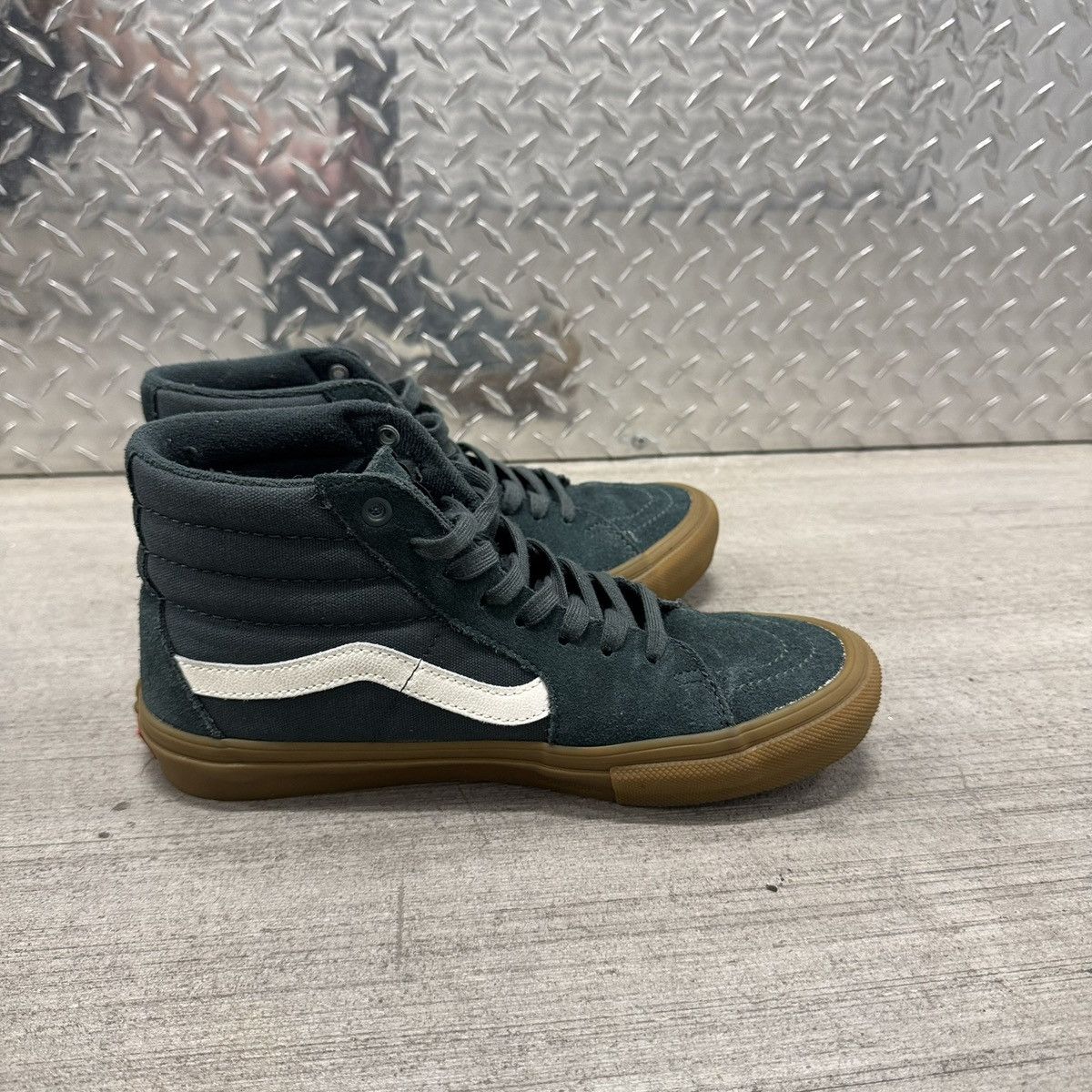 Vans Vans Sk8 Hi Forest Green / Gum Sole Size US 8.5 / EU 41-42 - 5 Thumbnail