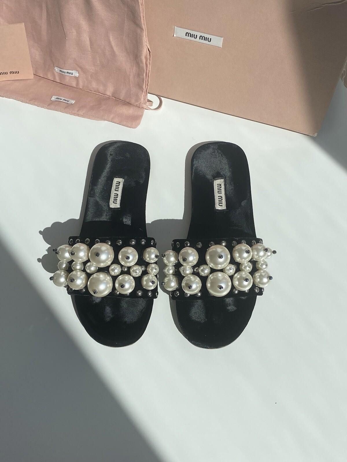 Miu Miu Miu Miu Velvet Slide Flats Embellished Pearly Women US6.5 Size US 4 / IT 34 - 5 Thumbnail