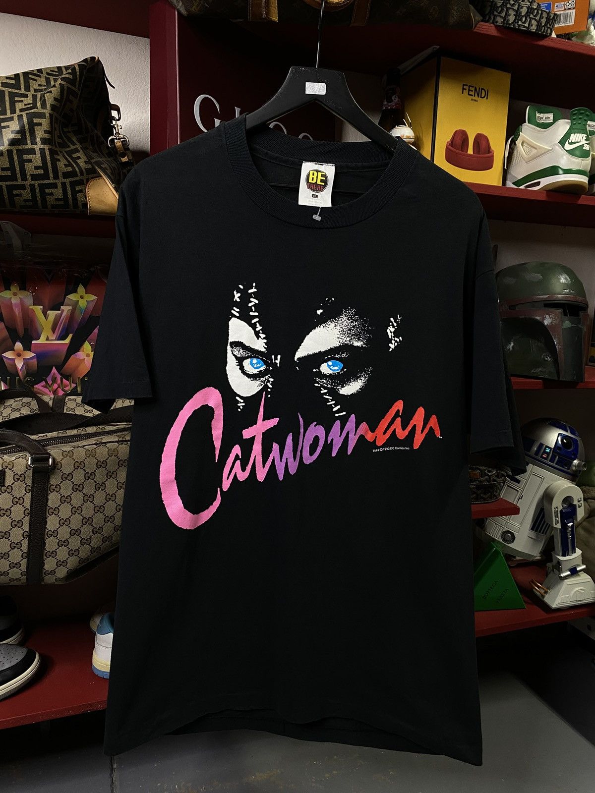 Vintage Vintage 1992 Cat Women T-Shirt Vtg Batman Dc Comics Tee XL Size US XL / EU 56 / 4 - 6 Thumbnail