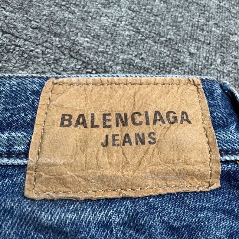 Balenciaga Balenciaga size S Distressed destroyed jeans Size US 27 - 6 Thumbnail