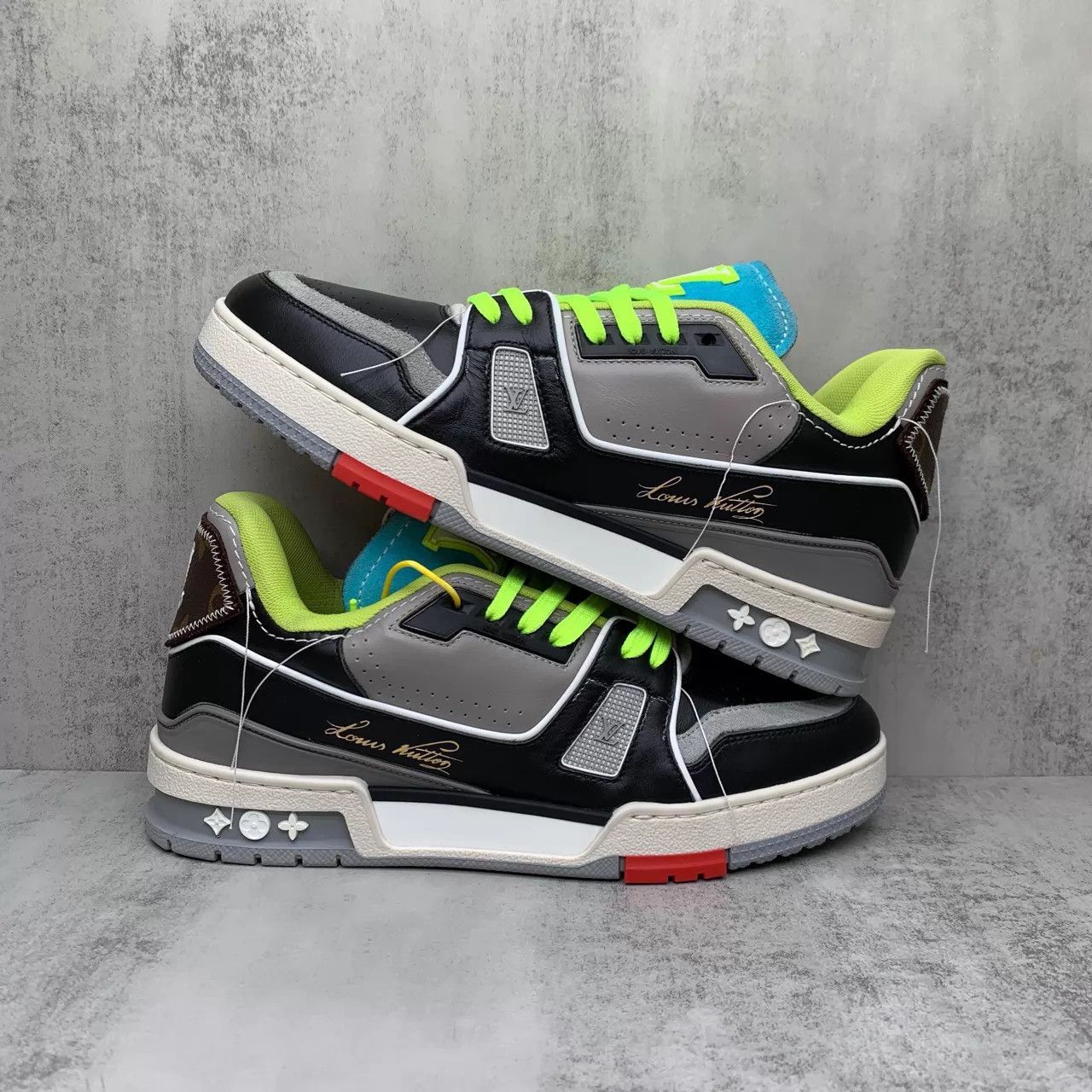 Louis Vuitton Louis Vuitton Trainer SS Black Cement/Blue Black US6/EU40 Size US 7 / EU 40 - 2 Thumbnail