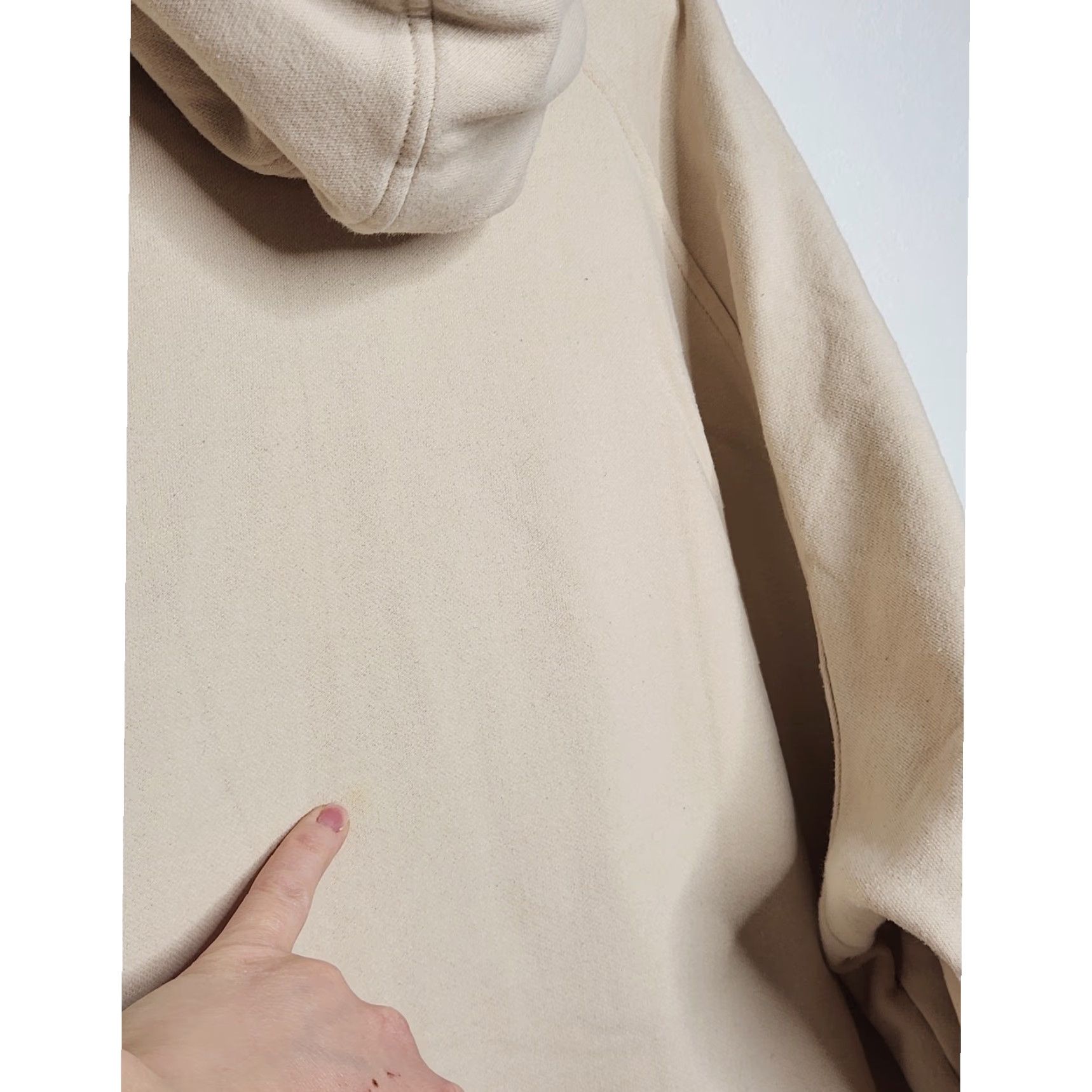 Nike VINTAGE Nike XXL Hoodie Crewneck Swoosh Sweatshirt Ivory Cream Unisex Adults 2XL Pullover Size US XXL / EU 58 / 5 - 7 Thumbnail
